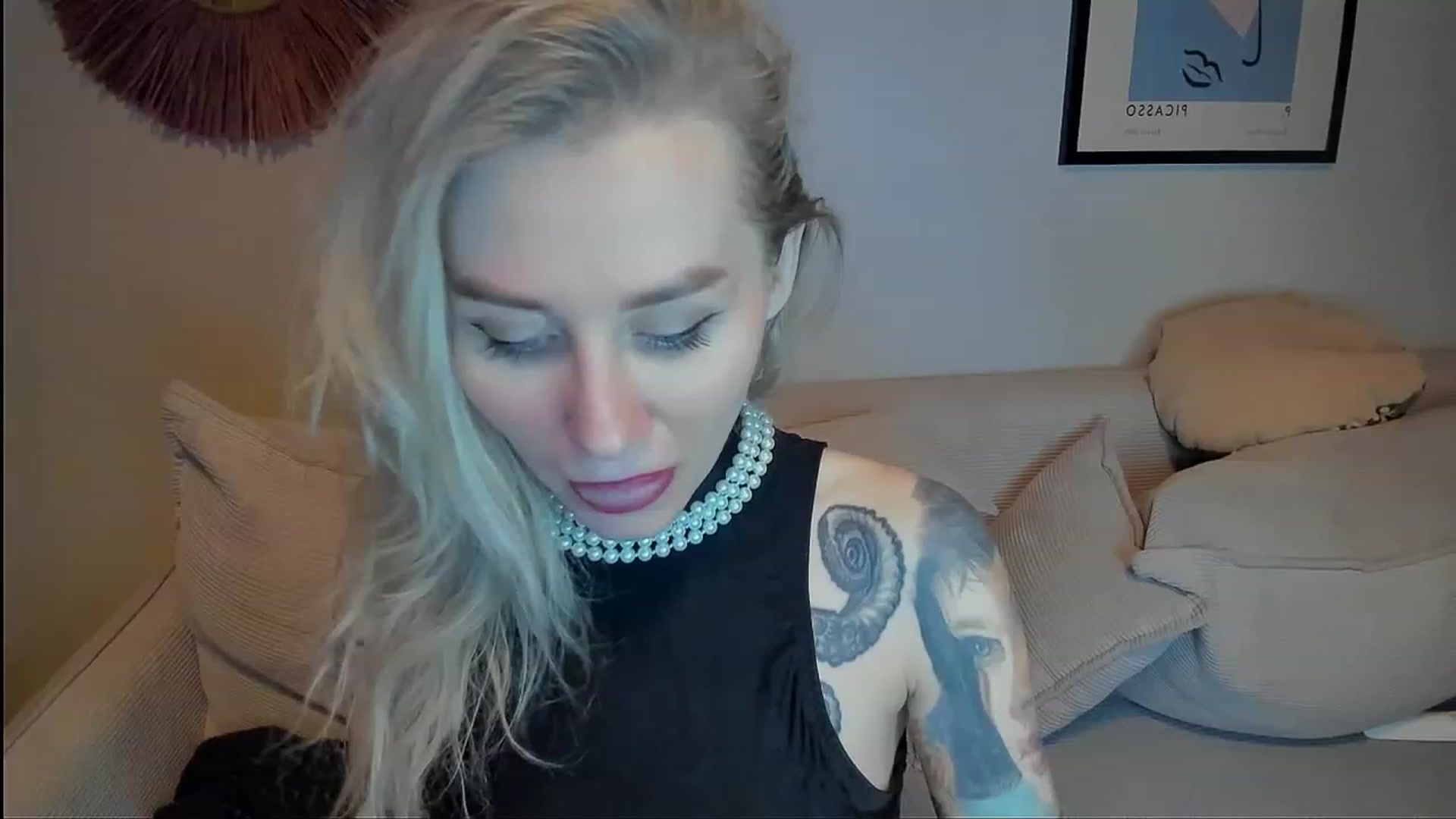 Gallery image thumbnail from Alexa_Smithhh's myfreecams stream on, 12/06/2023, 20:42 image 9 of 20