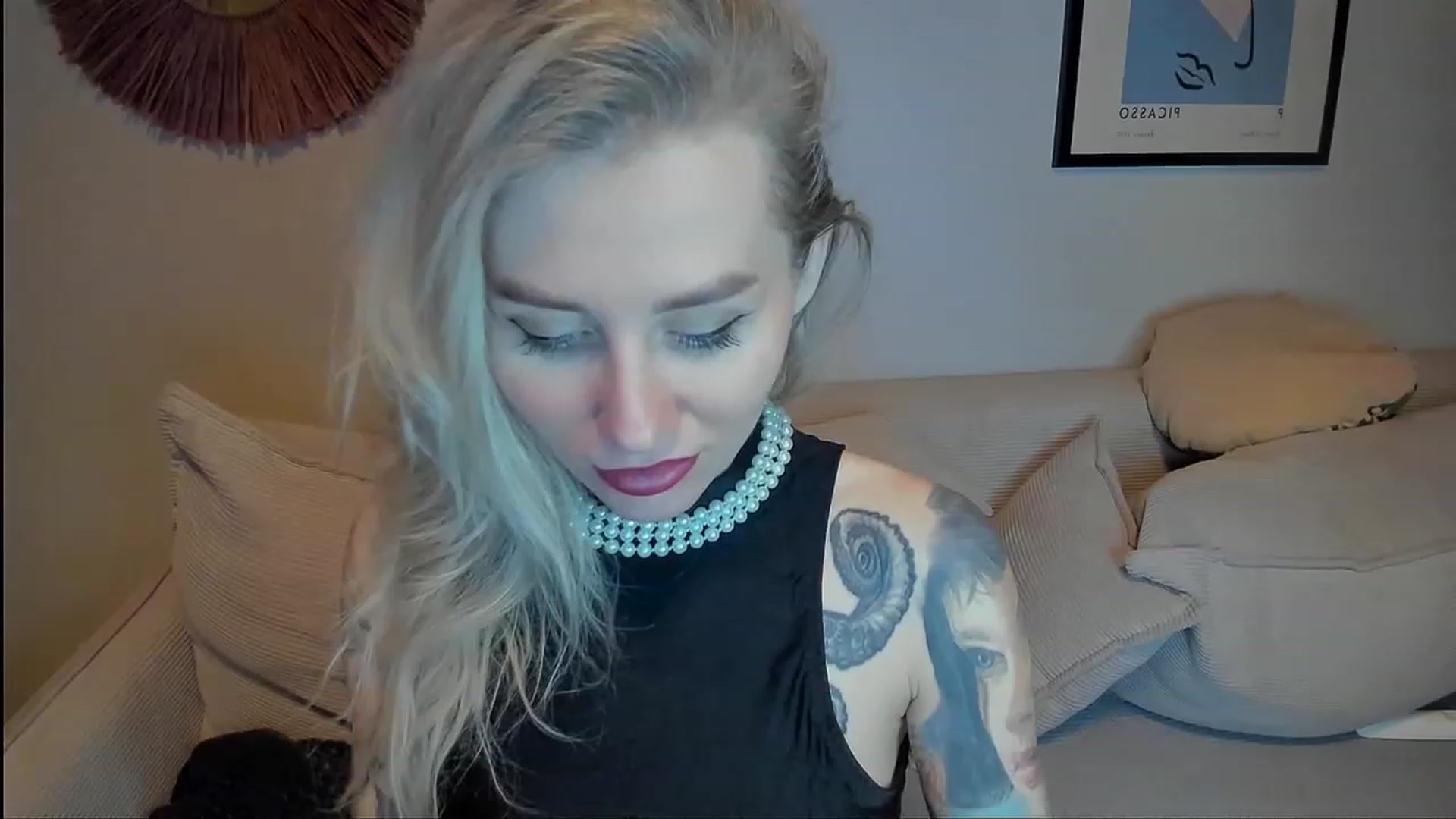 Gallery image thumbnail from Alexa_Smithhh's myfreecams stream on, 12/06/2023, 20:42 image 12 of 20