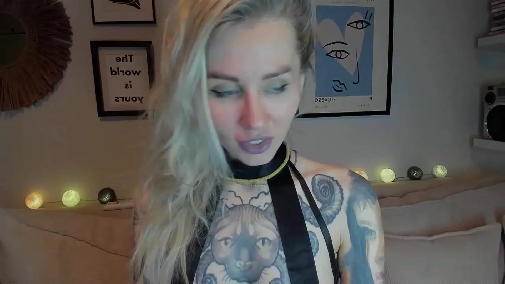 Gallery image thumbnail from Alexa_Smithhh's myfreecams stream on, 12/08/2023, 19:59 image 5 of 20