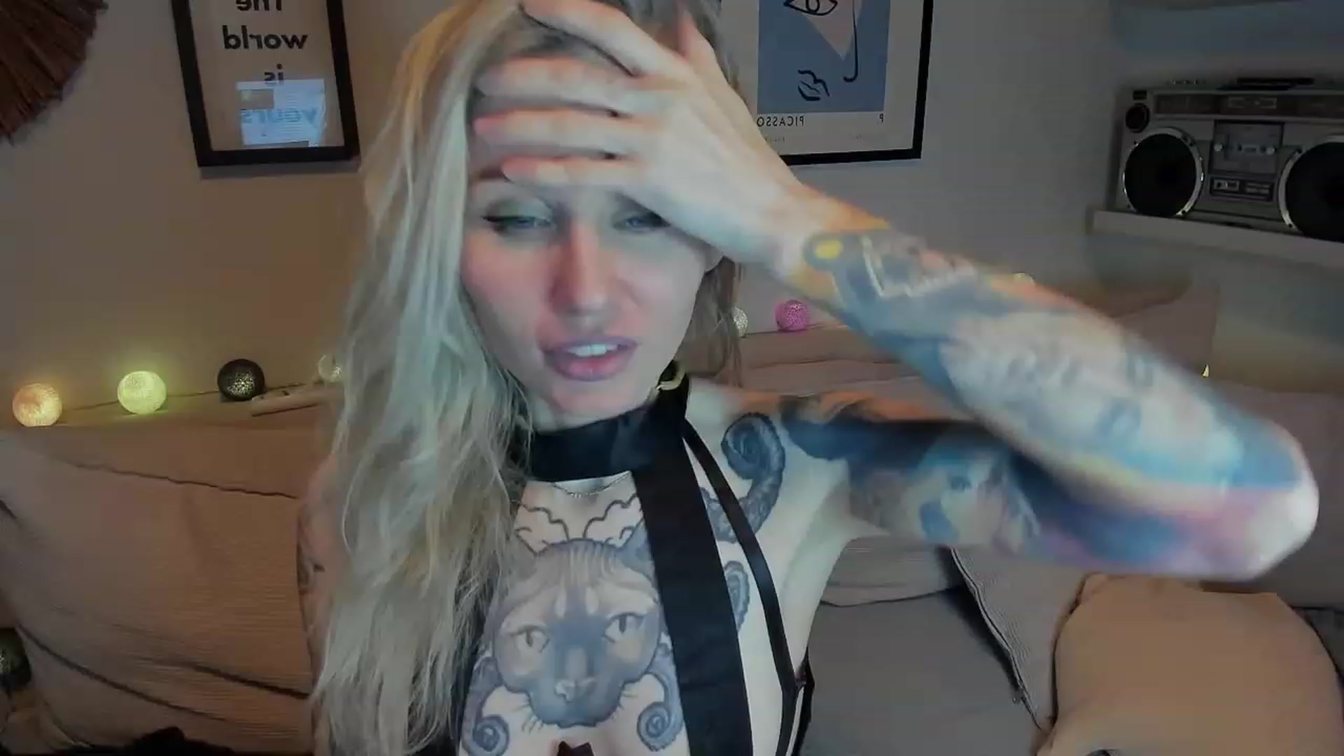 Gallery image thumbnail from Alexa_Smithhh's myfreecams stream on, 12/08/2023, 21:21 image 19 of 20