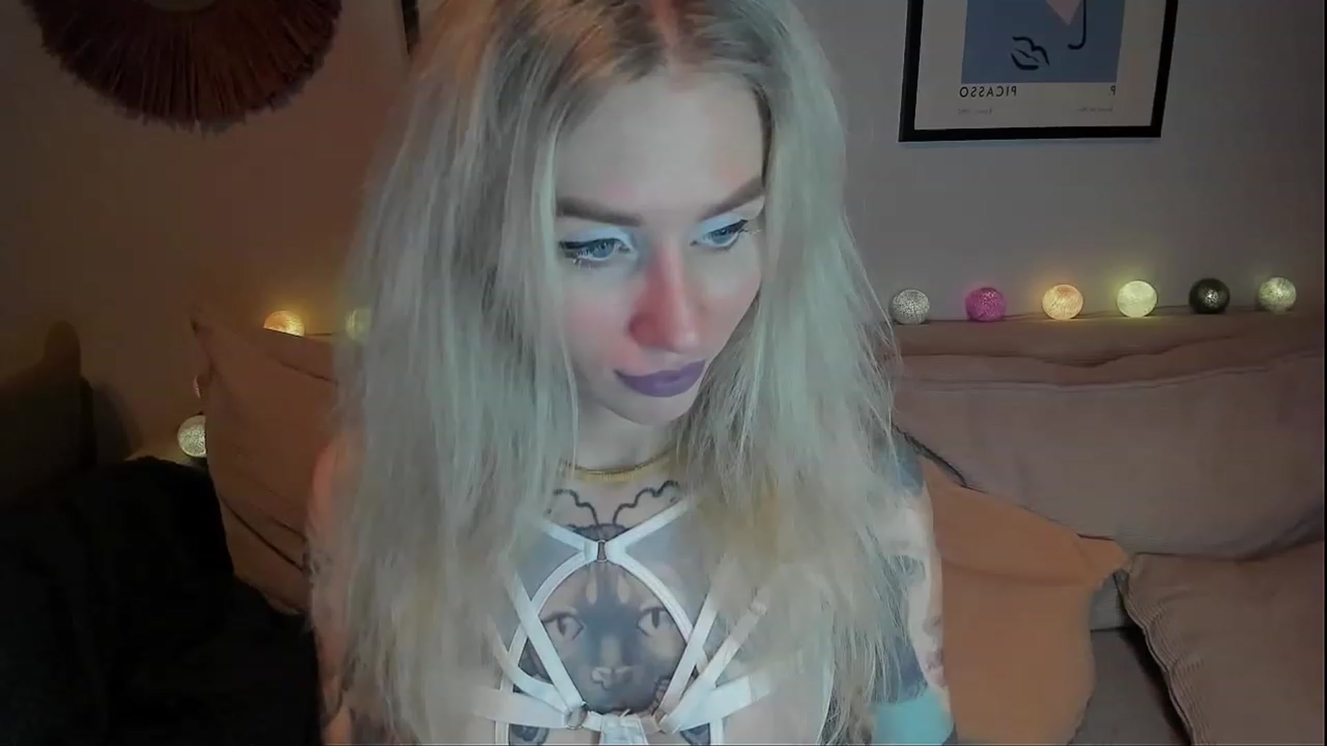 Gallery image thumbnail from Alexa_Smithhh's myfreecams stream on, 12/10/2023, 18:34 image 12 of 20
