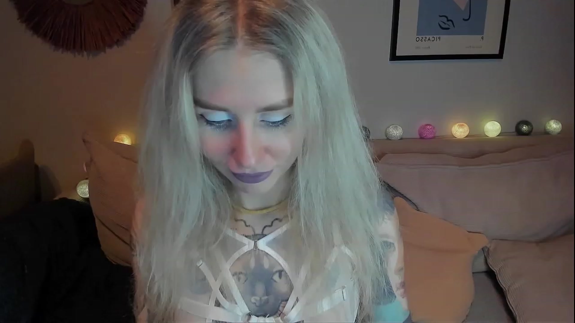 Gallery image thumbnail from Alexa_Smithhh's myfreecams stream on, 12/10/2023, 18:34 image 17 of 20