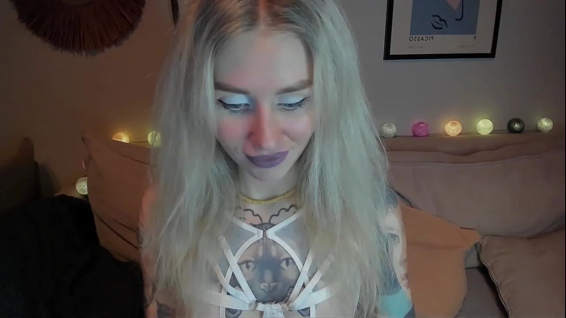 Gallery image thumbnail from Alexa_Smithhh's myfreecams stream on, 12/10/2023, 18:34 image 10 of 20