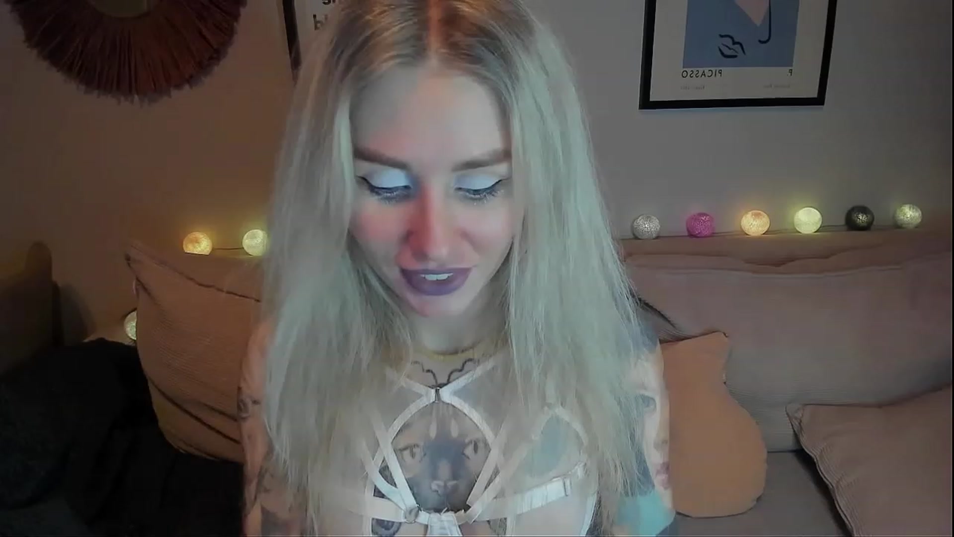 Gallery image thumbnail from Alexa_Smithhh's myfreecams stream on, 12/10/2023, 19:23 image 5 of 20