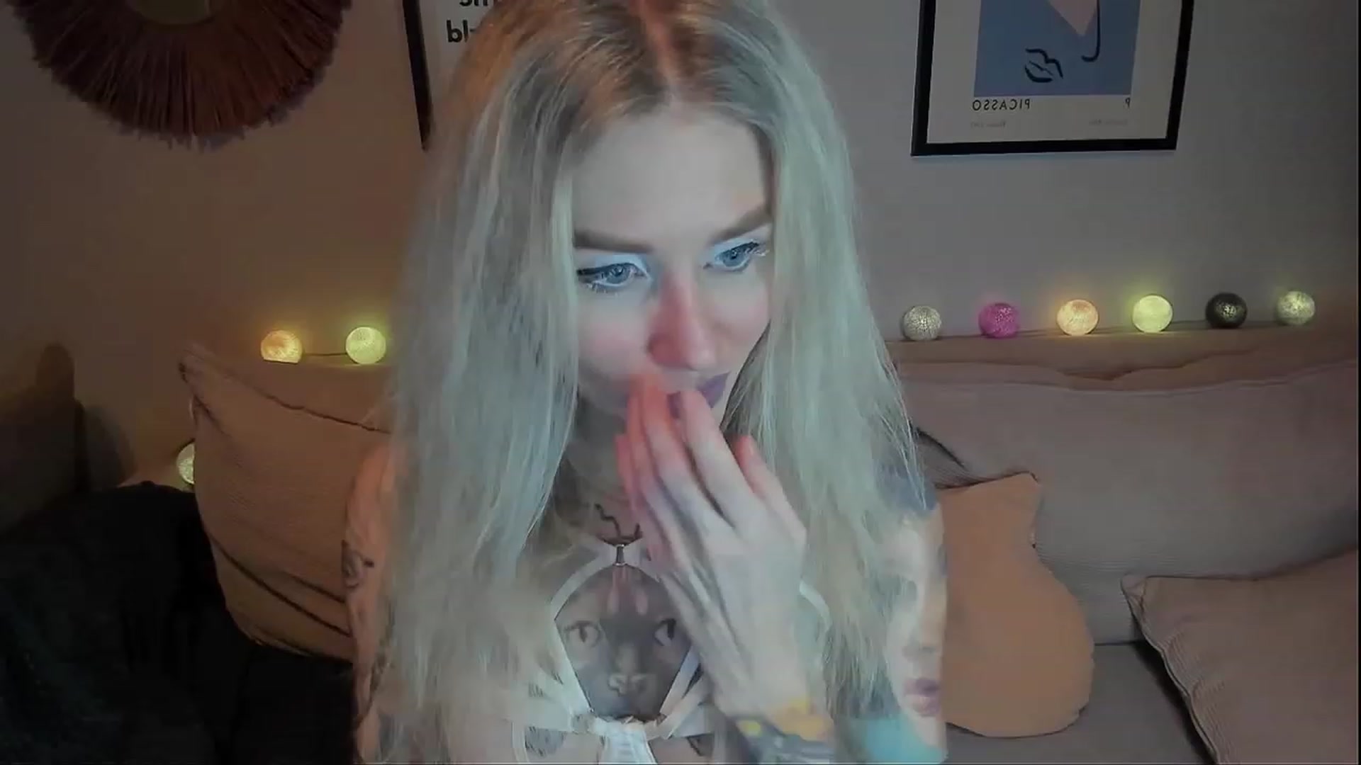 Gallery image thumbnail from Alexa_Smithhh's myfreecams stream on, 12/10/2023, 19:23 image 18 of 20