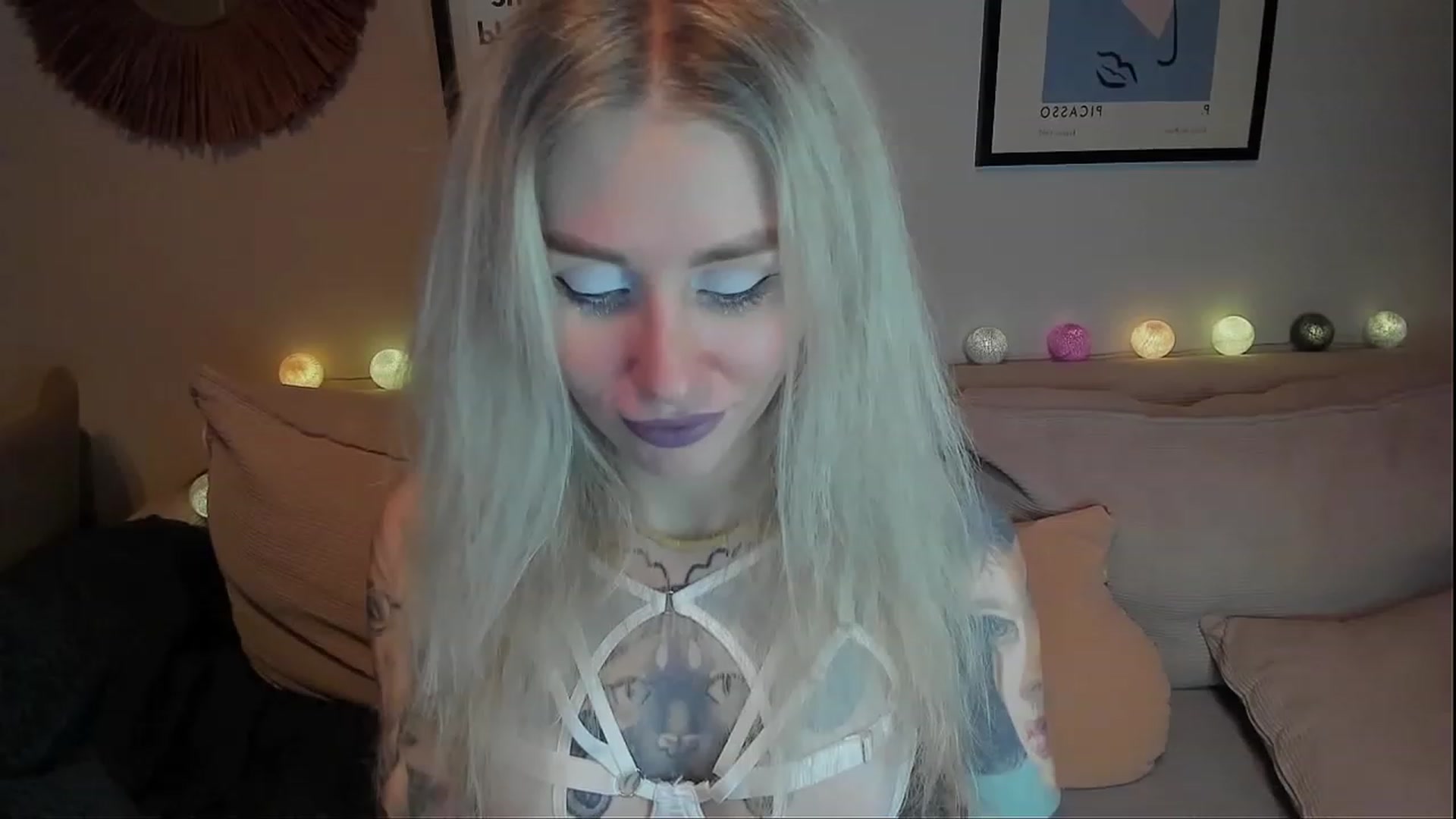 Gallery image thumbnail from Alexa_Smithhh's myfreecams stream on, 12/10/2023, 19:23 image 7 of 20