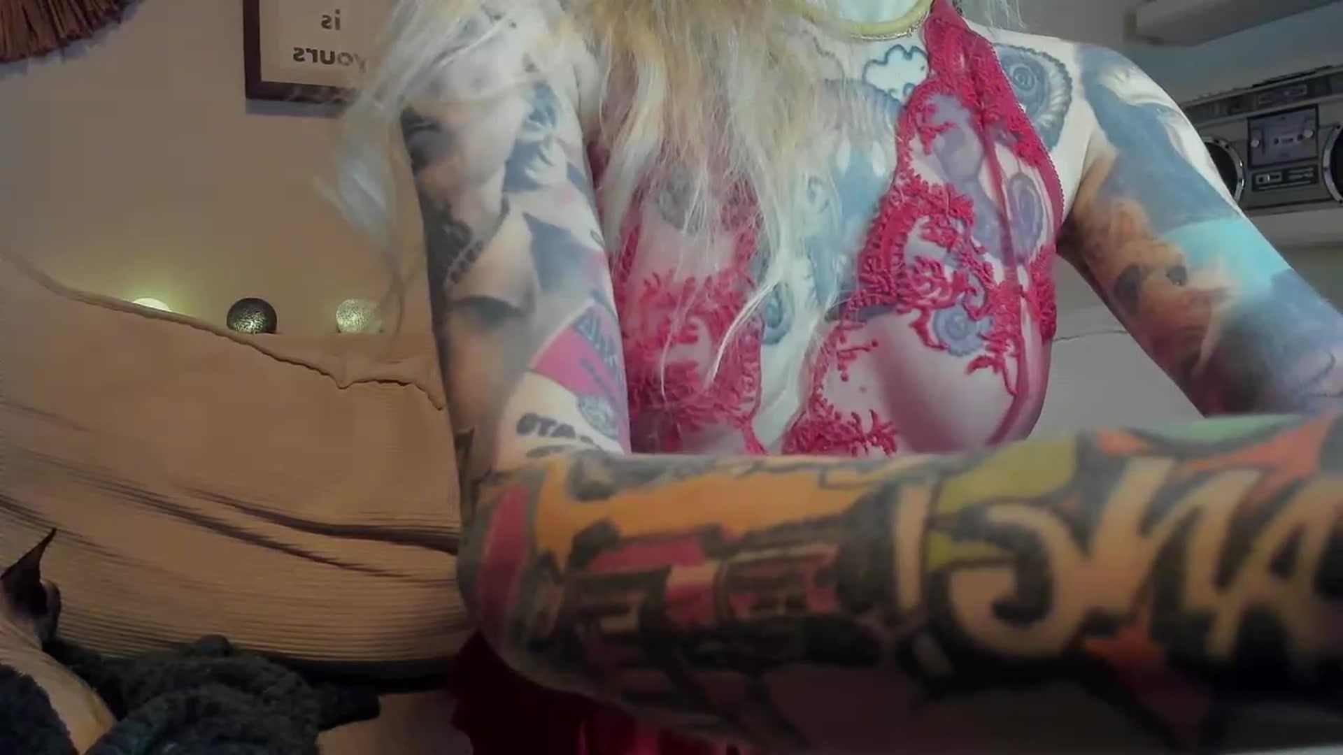 Gallery image thumbnail from Alexa_Smithhh's myfreecams stream on, 12/11/2023, 18:47 image 19 of 20