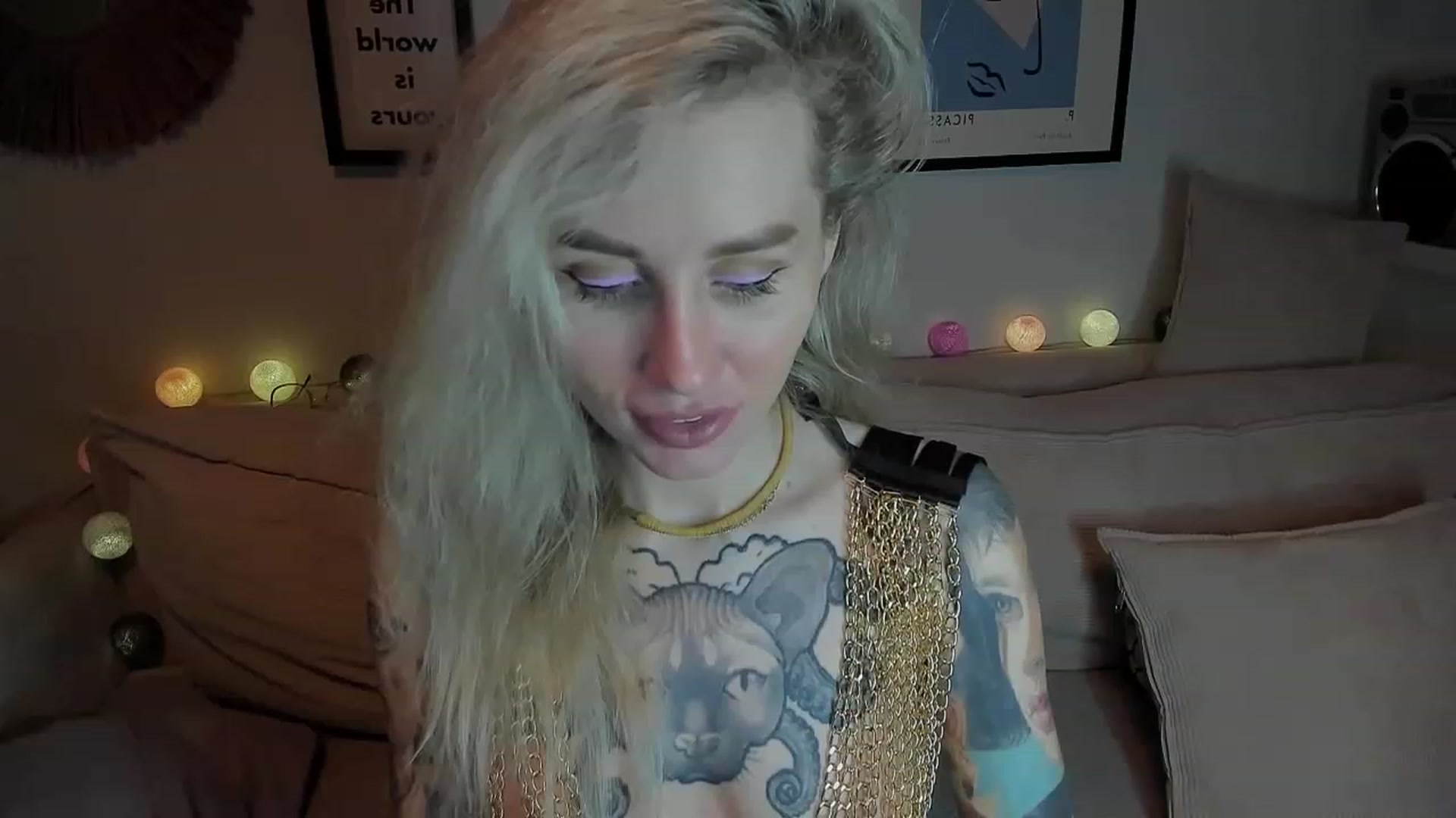 Gallery image thumbnail from Alexa_Smithhh's myfreecams stream on, 12/13/2023, 17:49 image 11 of 20