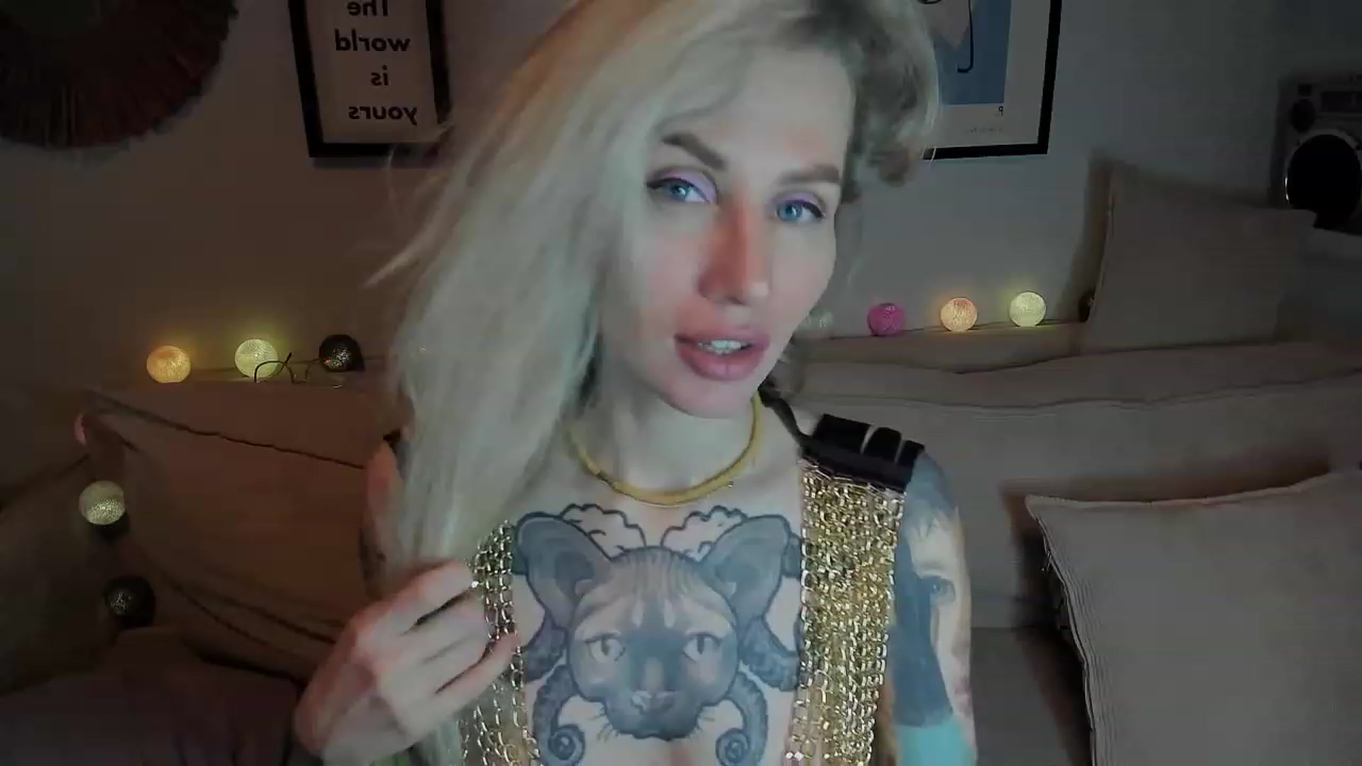 Gallery image thumbnail from Alexa_Smithhh's myfreecams stream on, 12/13/2023, 17:49 image 6 of 20