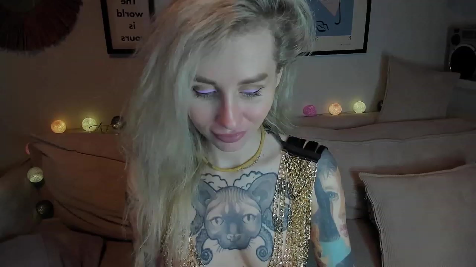 Gallery image thumbnail from Alexa_Smithhh's myfreecams stream on, 12/13/2023, 17:49 image 19 of 20