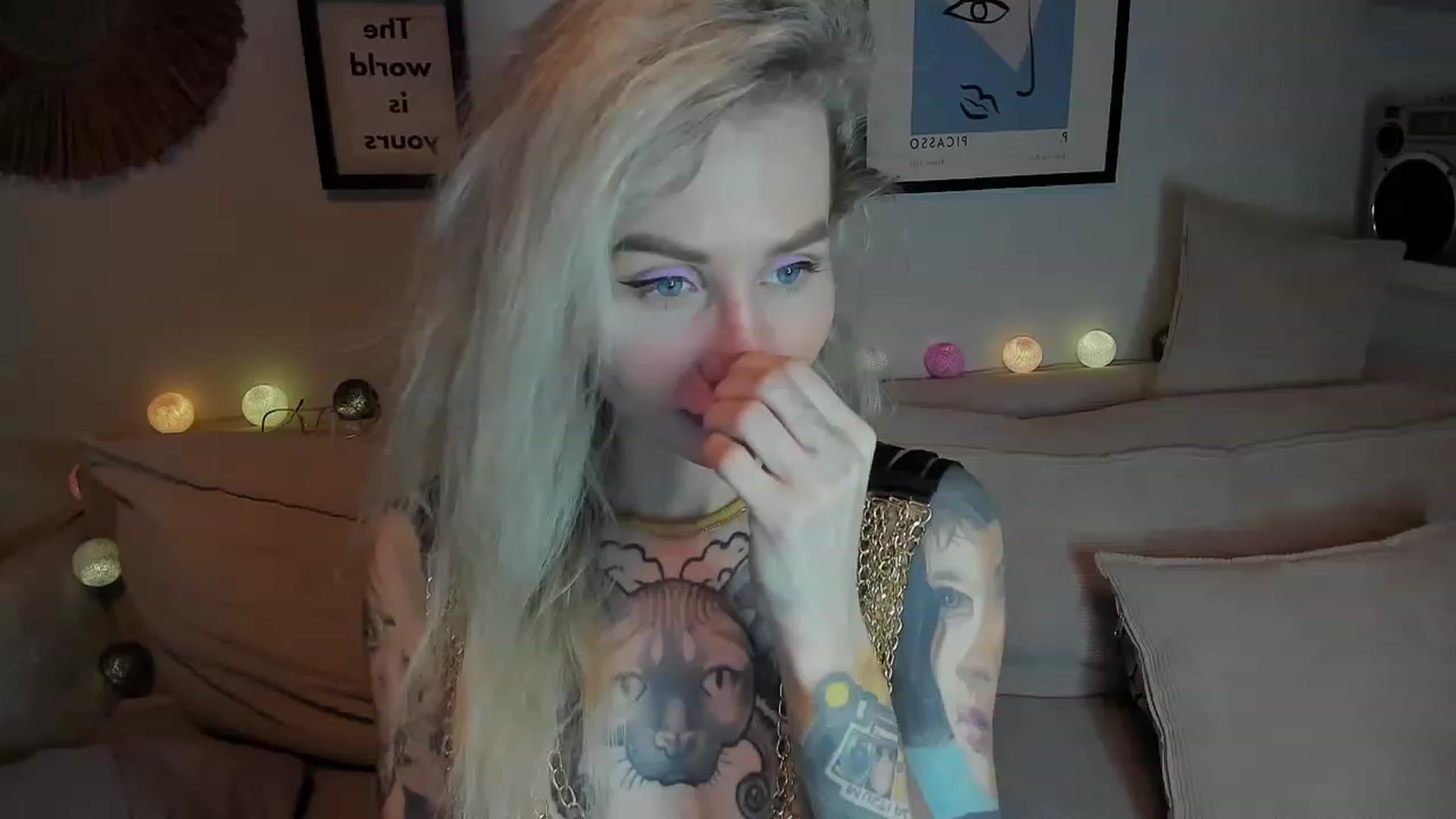Gallery image thumbnail from Alexa_Smithhh's myfreecams stream on, 12/13/2023, 17:49 image 5 of 20