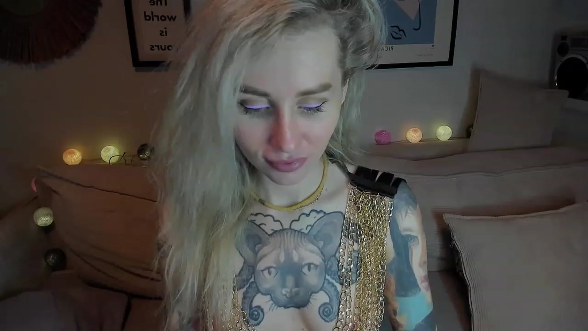 Gallery image thumbnail from Alexa_Smithhh's myfreecams stream on, 12/13/2023, 17:49 image 18 of 20