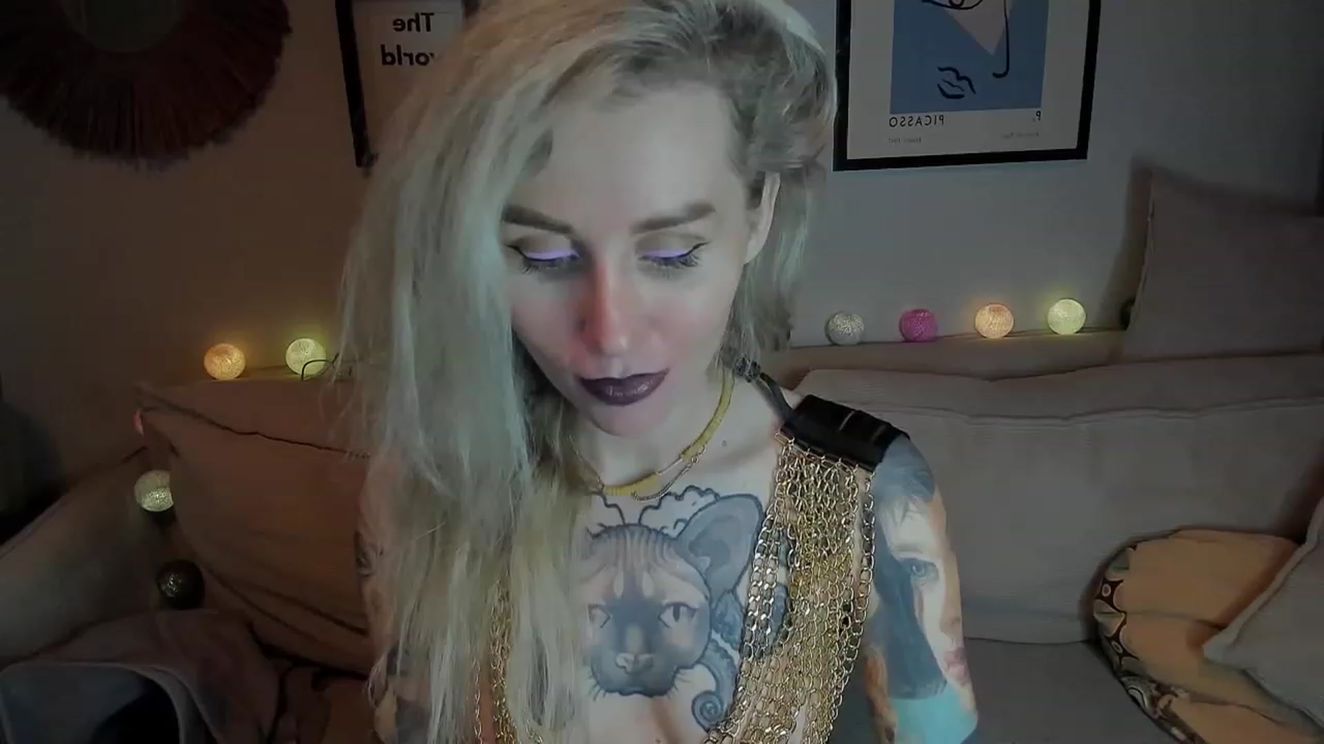 Gallery image thumbnail from Alexa_Smithhh's myfreecams stream on, 12/13/2023, 21:09 image 14 of 20