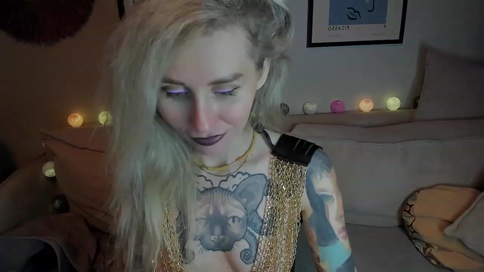 Gallery image thumbnail from Alexa_Smithhh's myfreecams stream on, 12/13/2023, 21:09 image 15 of 20