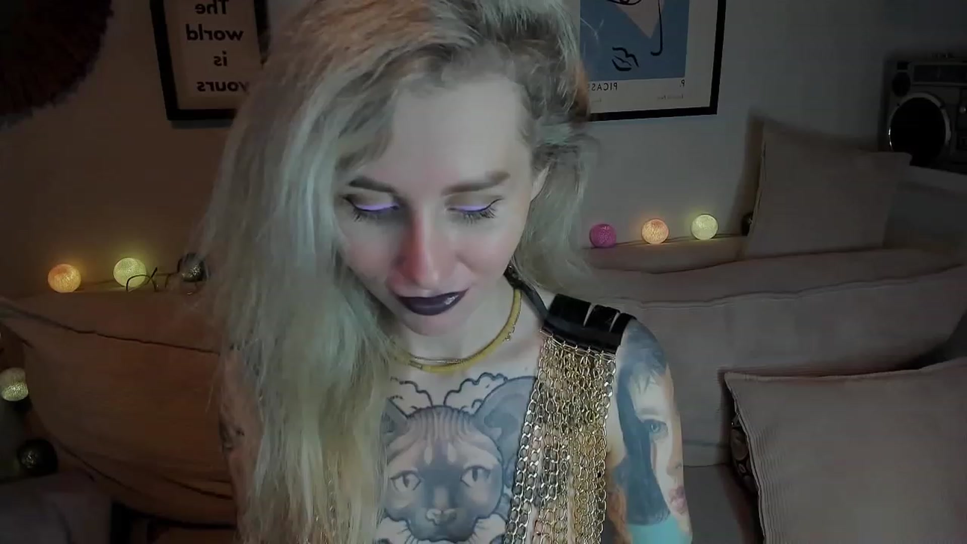 Gallery image thumbnail from Alexa_Smithhh's myfreecams stream on, 12/13/2023, 21:09 image 11 of 20