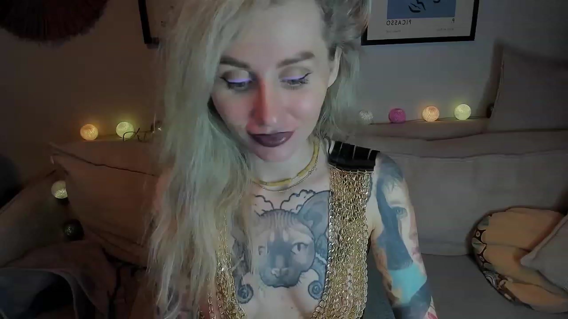 Gallery image thumbnail from Alexa_Smithhh's myfreecams stream on, 12/13/2023, 21:09 image 16 of 20