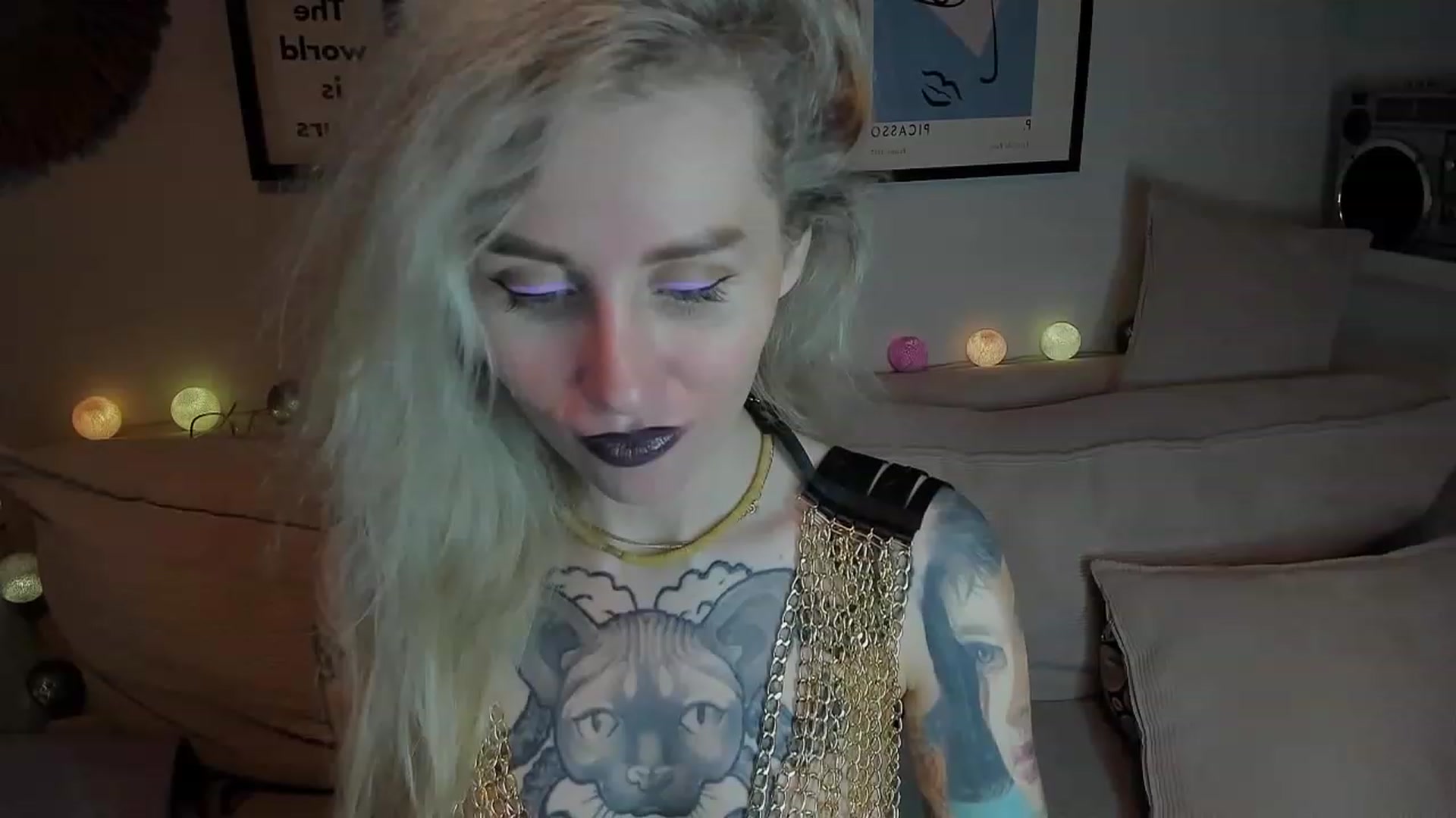 Gallery image thumbnail from Alexa_Smithhh's myfreecams stream on, 12/13/2023, 21:09 image 9 of 20