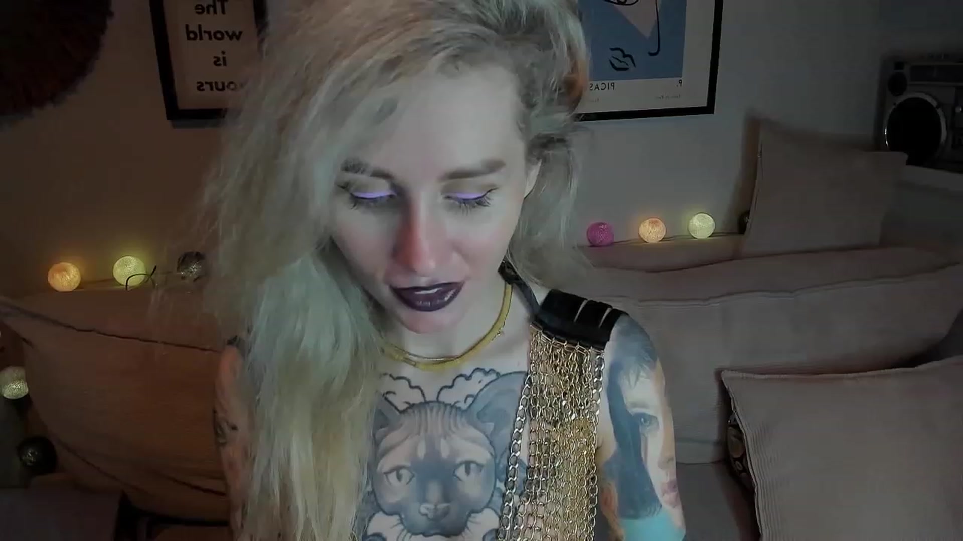 Gallery image thumbnail from Alexa_Smithhh's myfreecams stream on, 12/13/2023, 21:09 image 10 of 20
