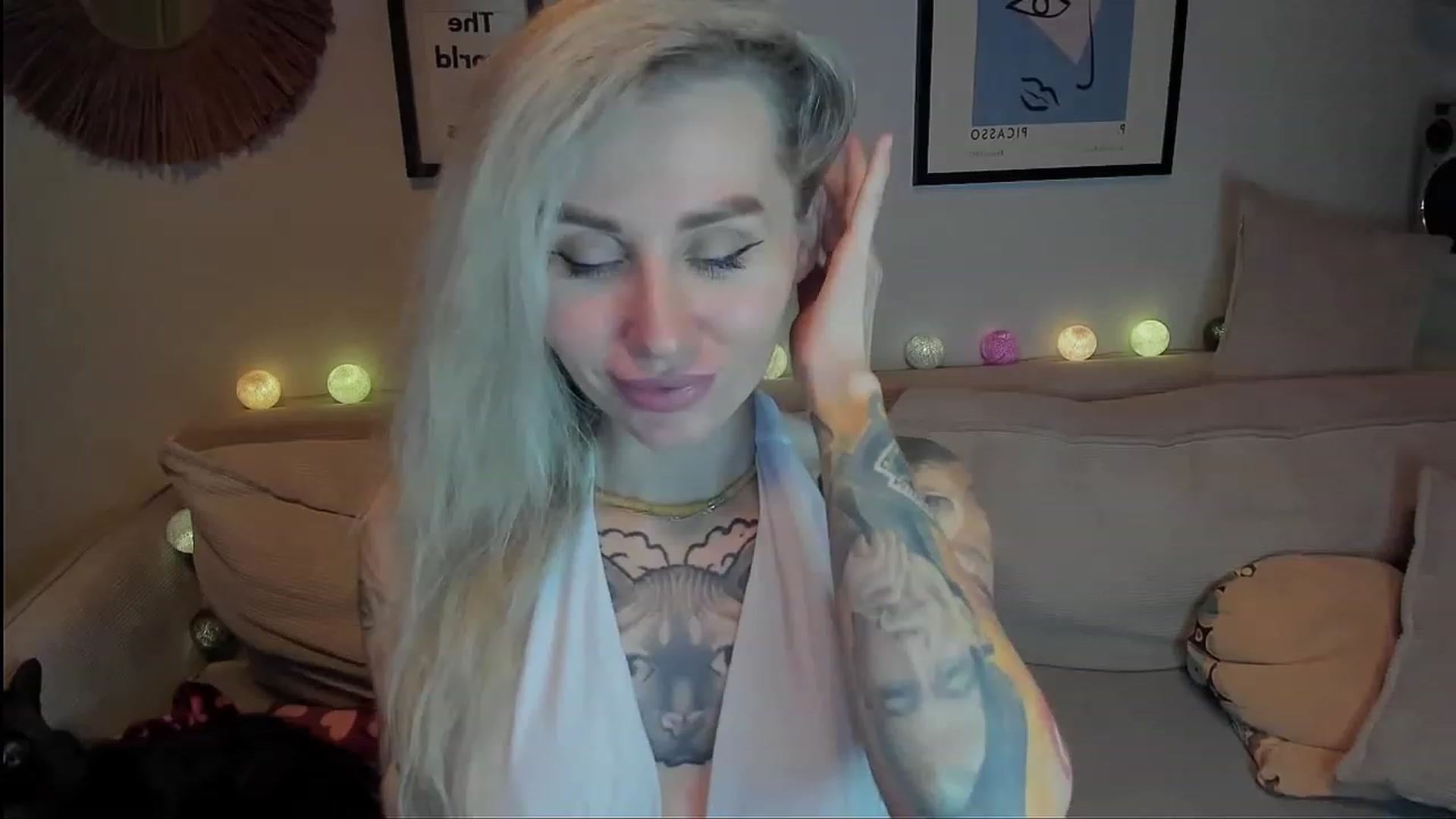 Gallery image thumbnail from Alexa_Smithhh's myfreecams stream on, 12/14/2023, 19:40 image 17 of 20