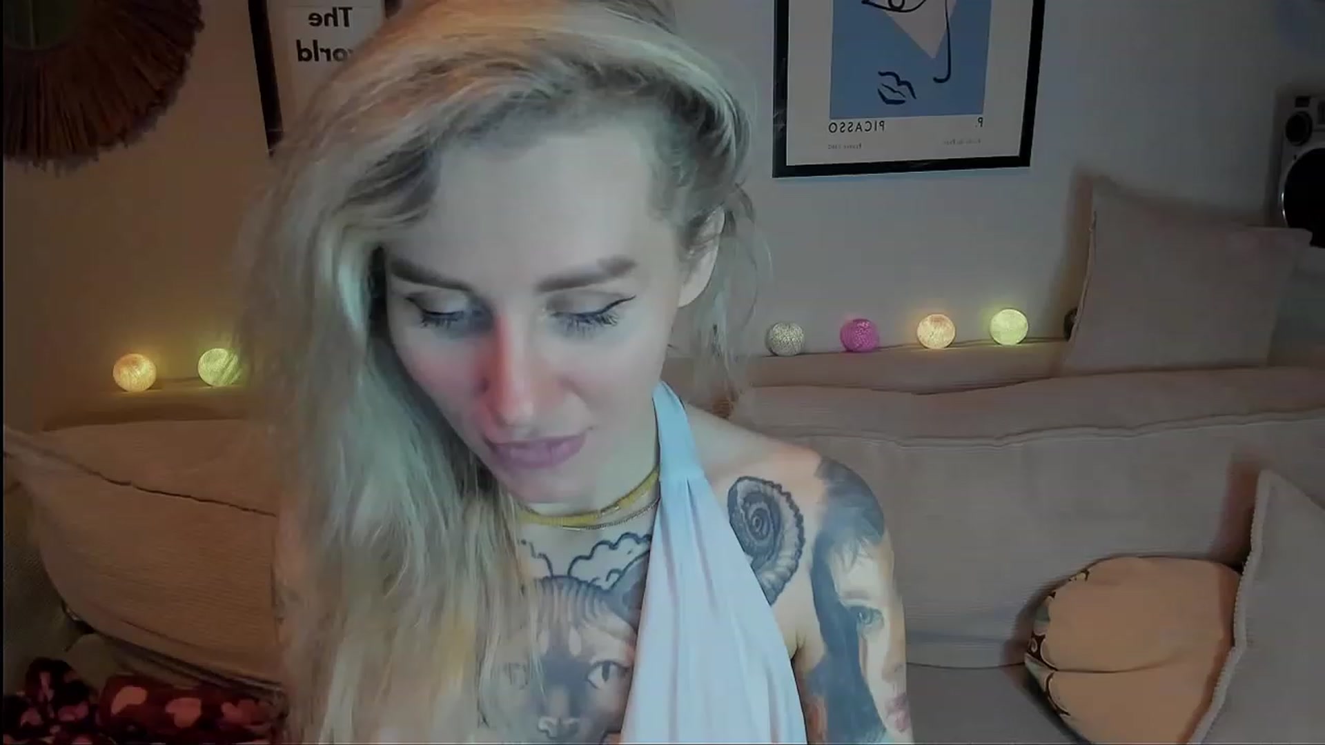 Gallery image thumbnail from Alexa_Smithhh's myfreecams stream on, 12/14/2023, 20:38 image 19 of 20