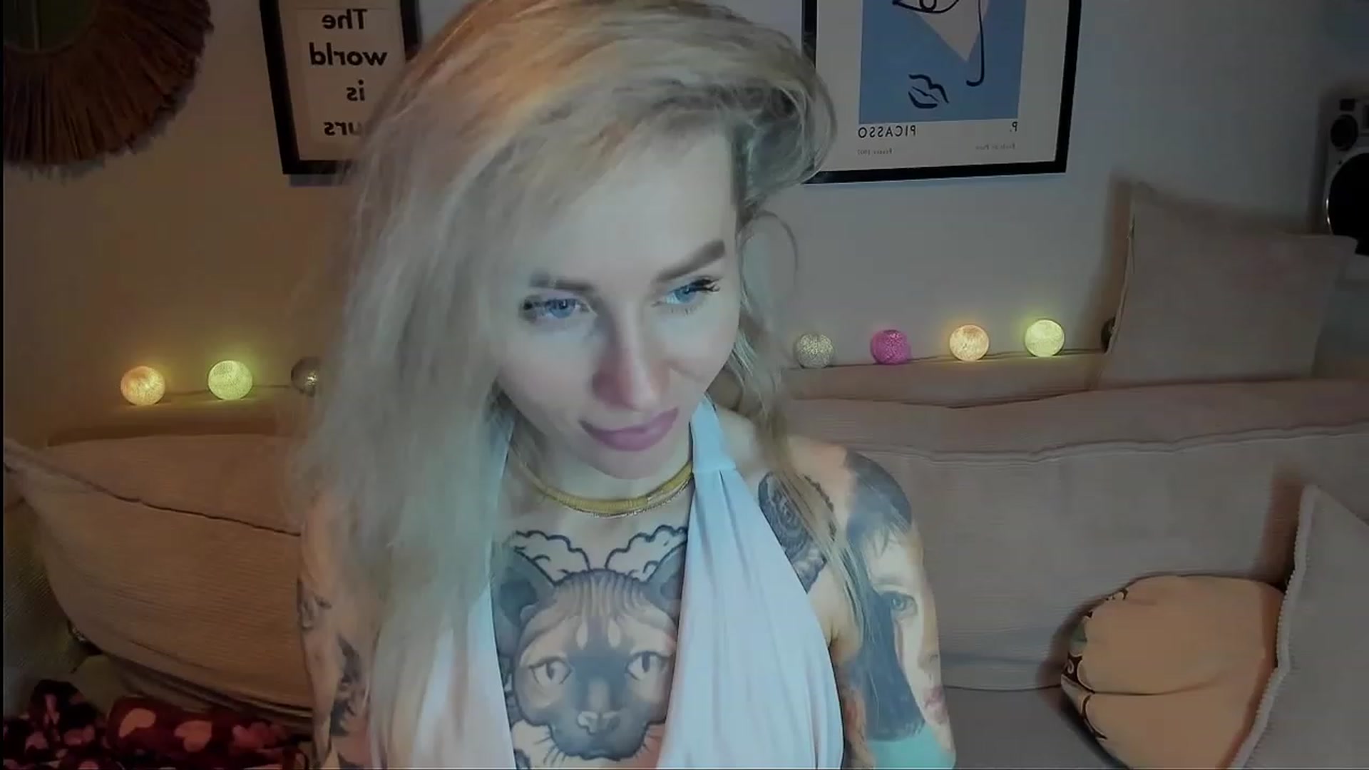 Gallery image thumbnail from Alexa_Smithhh's myfreecams stream on, 12/14/2023, 20:38 image 7 of 20