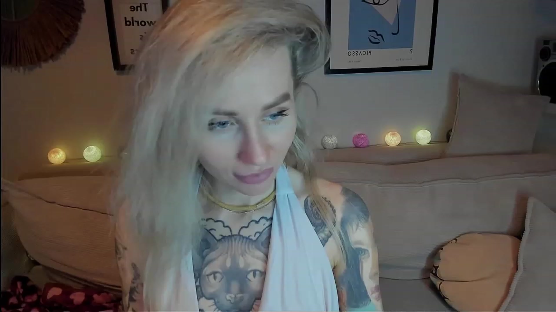 Gallery image thumbnail from Alexa_Smithhh's myfreecams stream on, 12/14/2023, 20:38 image 8 of 20