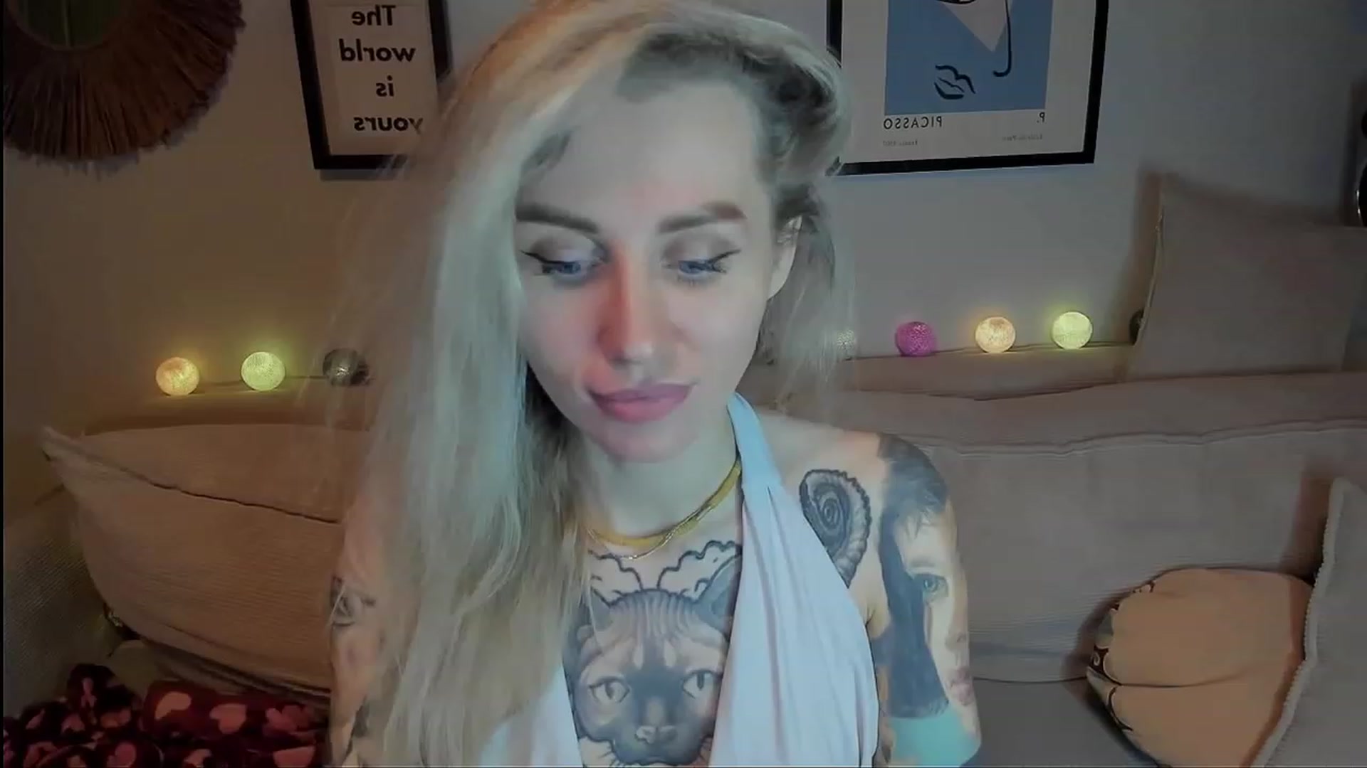 Gallery image thumbnail from Alexa_Smithhh's myfreecams stream on, 12/14/2023, 21:31 image 14 of 20