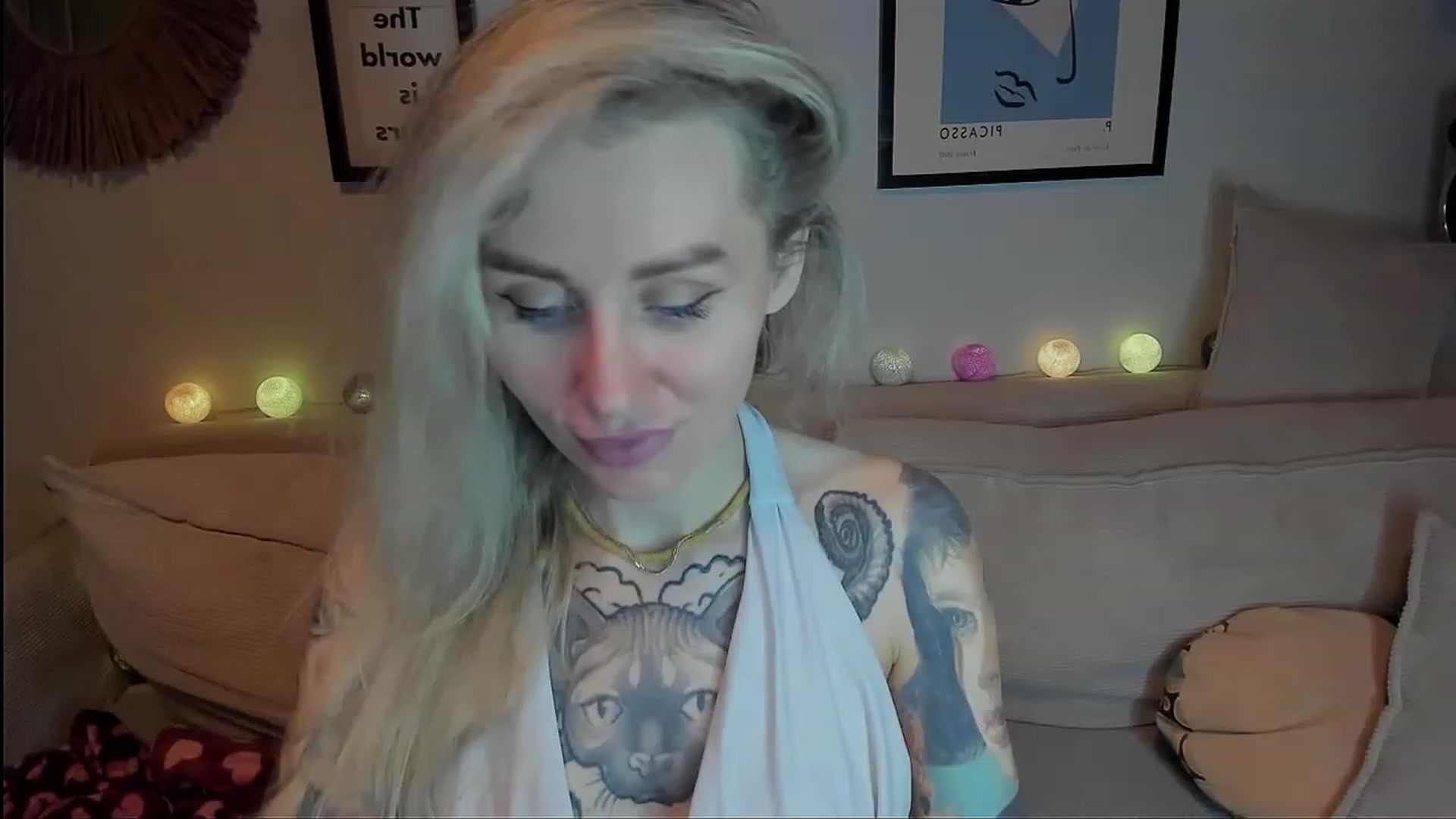 Gallery image thumbnail from Alexa_Smithhh's myfreecams stream on, 12/14/2023, 21:31 image 15 of 20