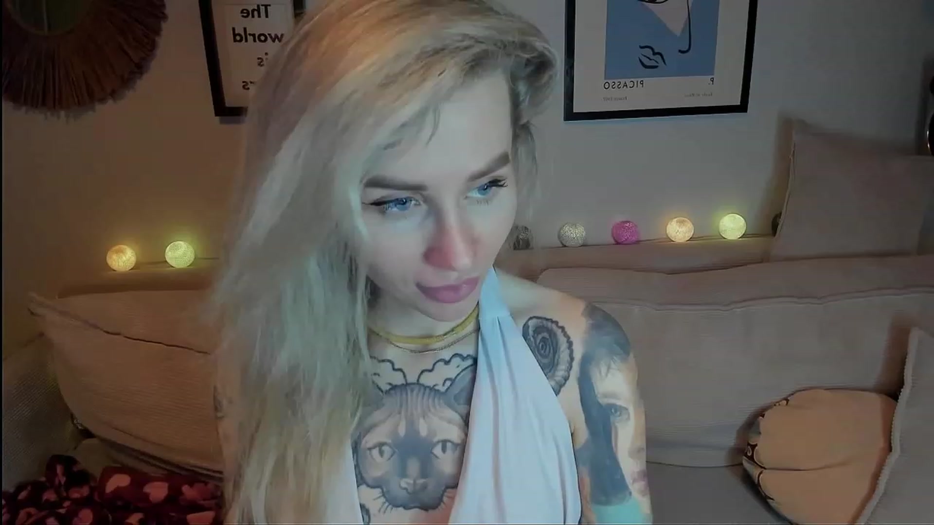 Gallery image thumbnail from Alexa_Smithhh's myfreecams stream on, 12/14/2023, 21:31 image 4 of 20