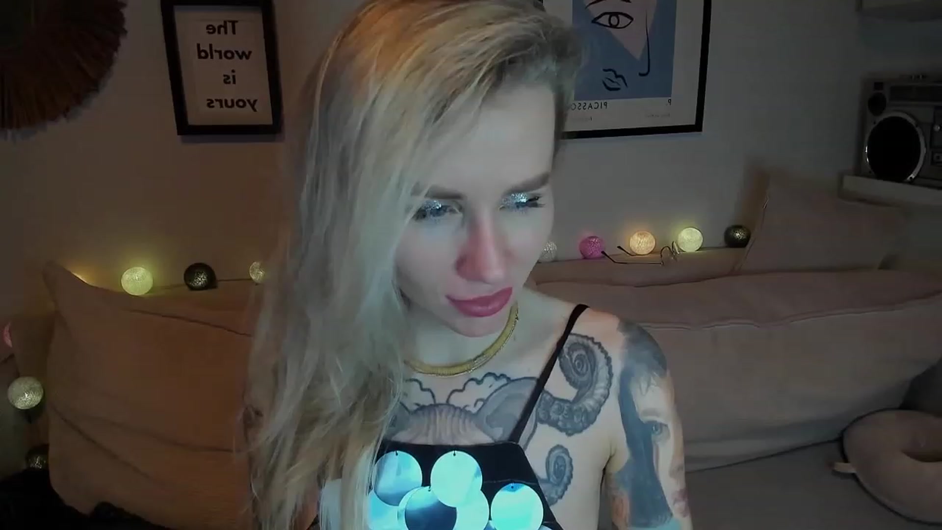 Gallery image thumbnail from Alexa_Smithhh's myfreecams stream on, 12/17/2023, 17:36 image 17 of 20
