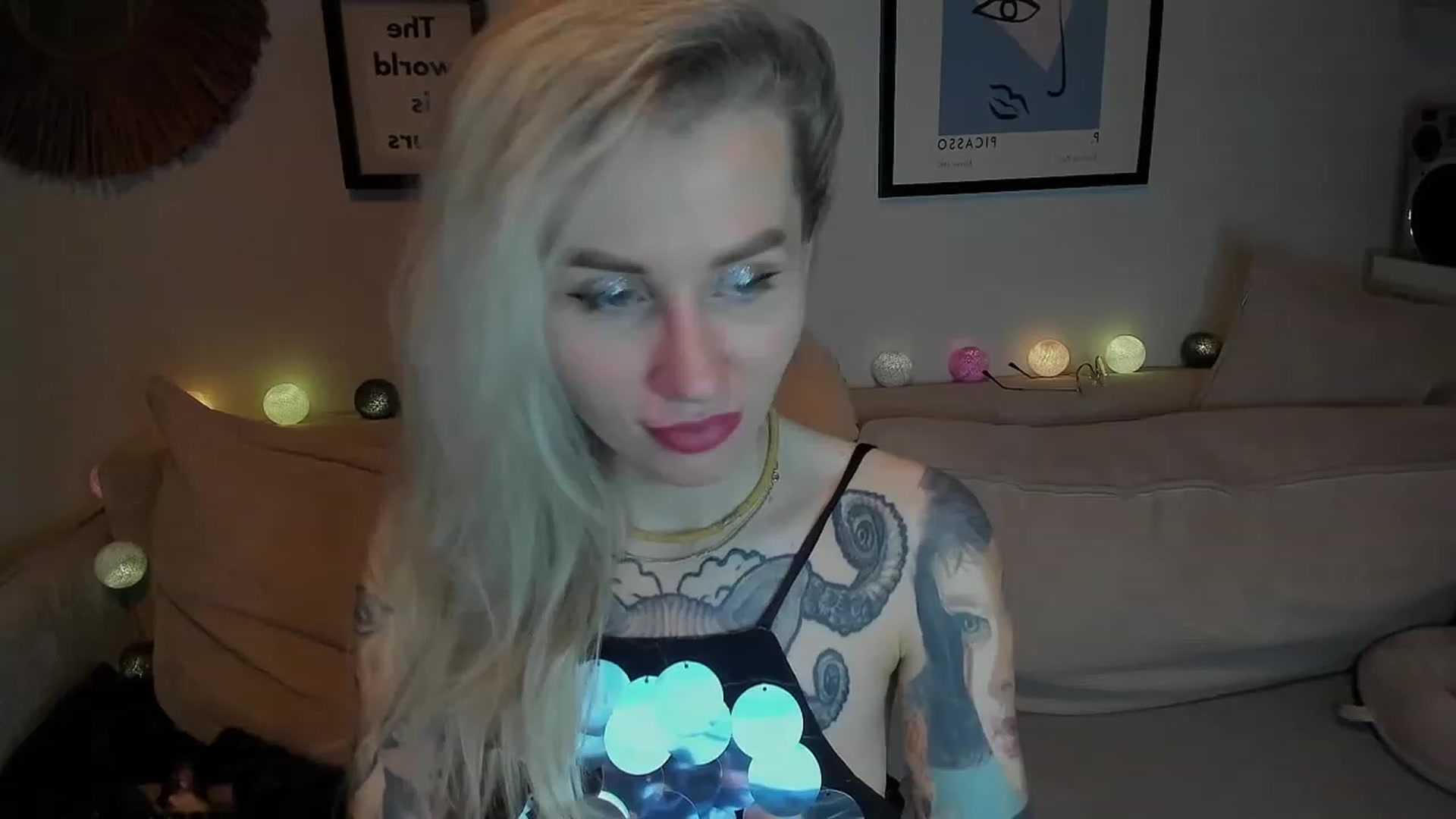 Gallery image thumbnail from Alexa_Smithhh's myfreecams stream on, 12/17/2023, 17:36 image 5 of 20