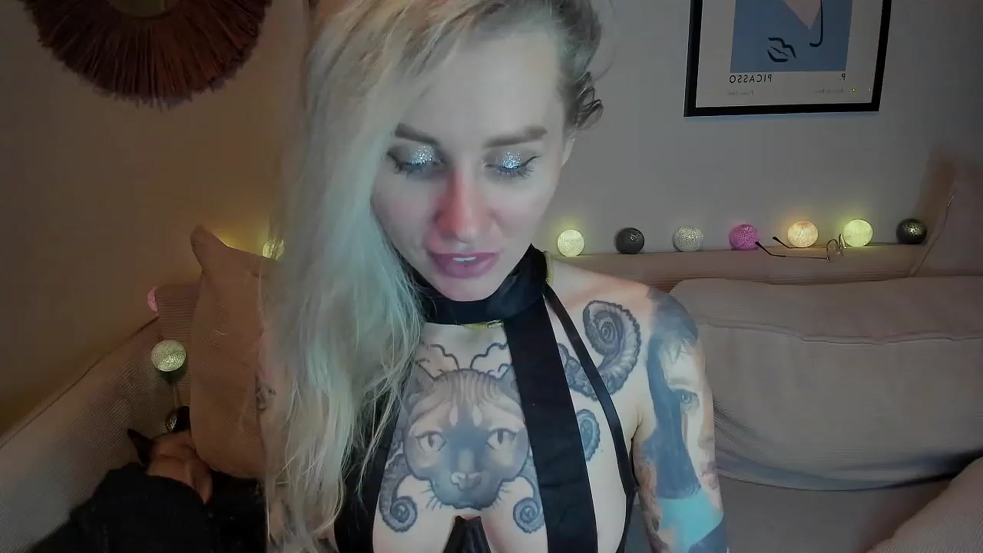 Gallery image thumbnail from Alexa_Smithhh's myfreecams stream on, 12/17/2023, 20:06 image 20 of 20
