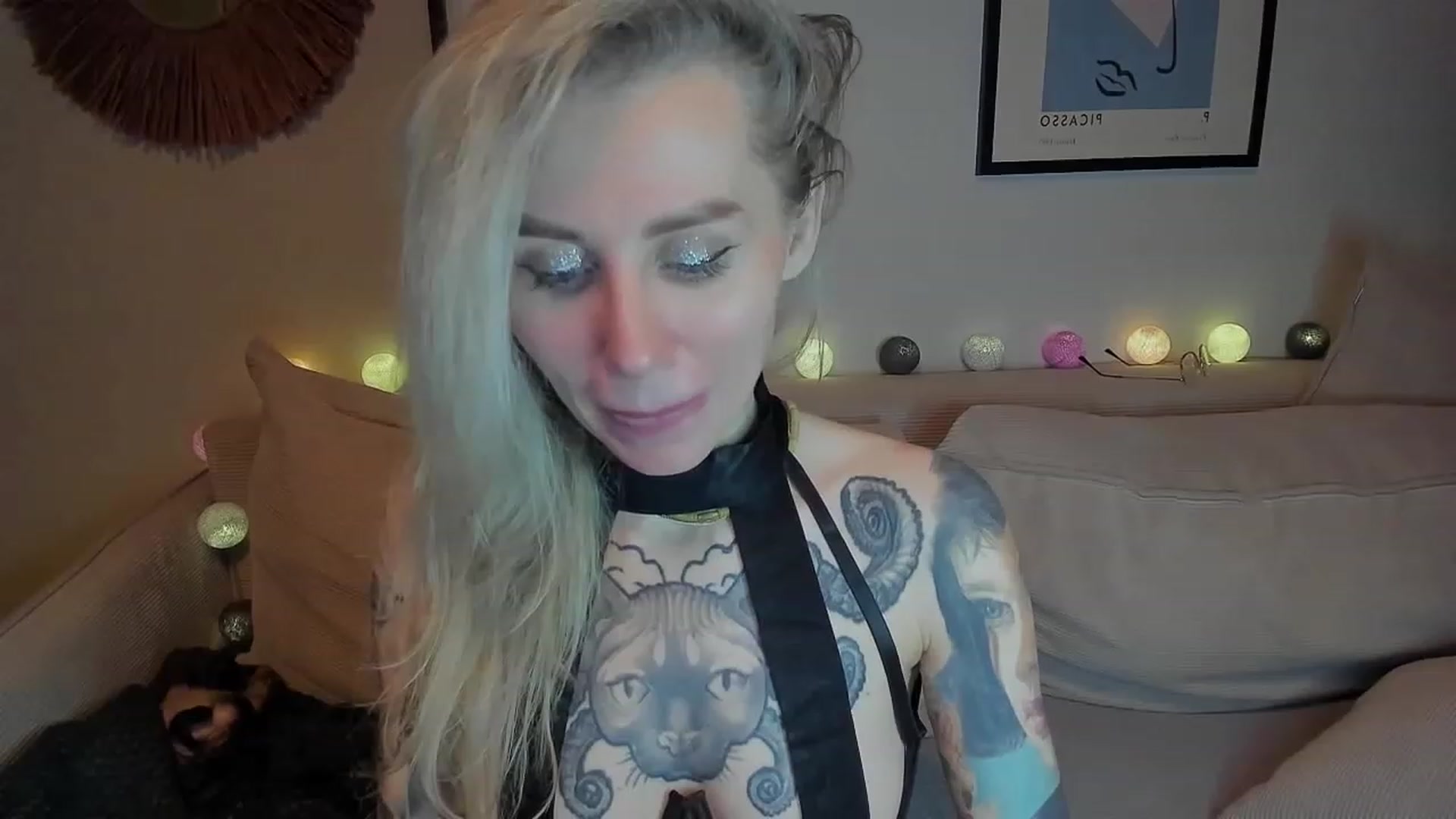 Gallery image thumbnail from Alexa_Smithhh's myfreecams stream on, 12/17/2023, 20:06 image 16 of 20