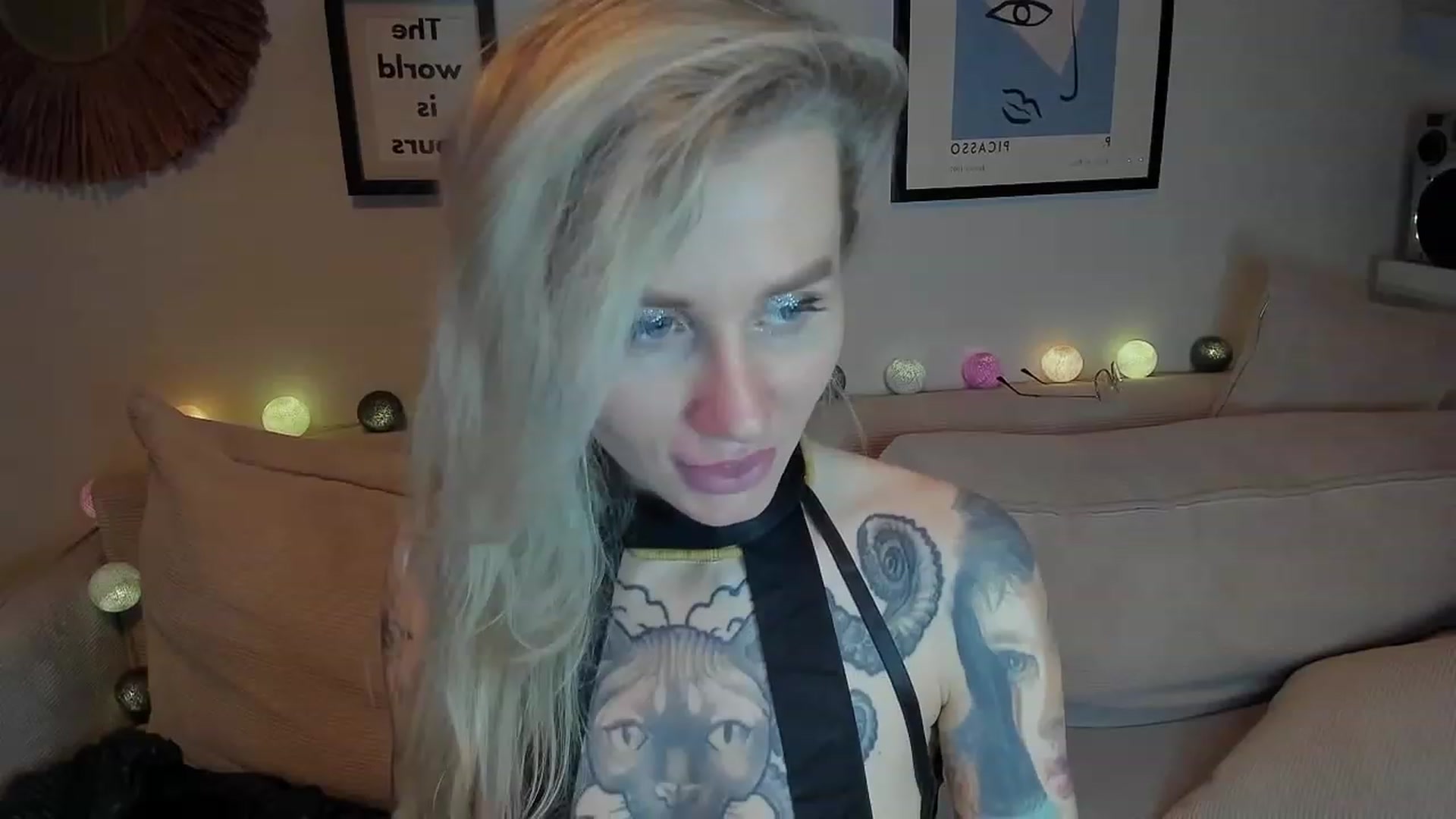 Gallery image thumbnail from Alexa_Smithhh's myfreecams stream on, 12/17/2023, 20:52 image 19 of 20