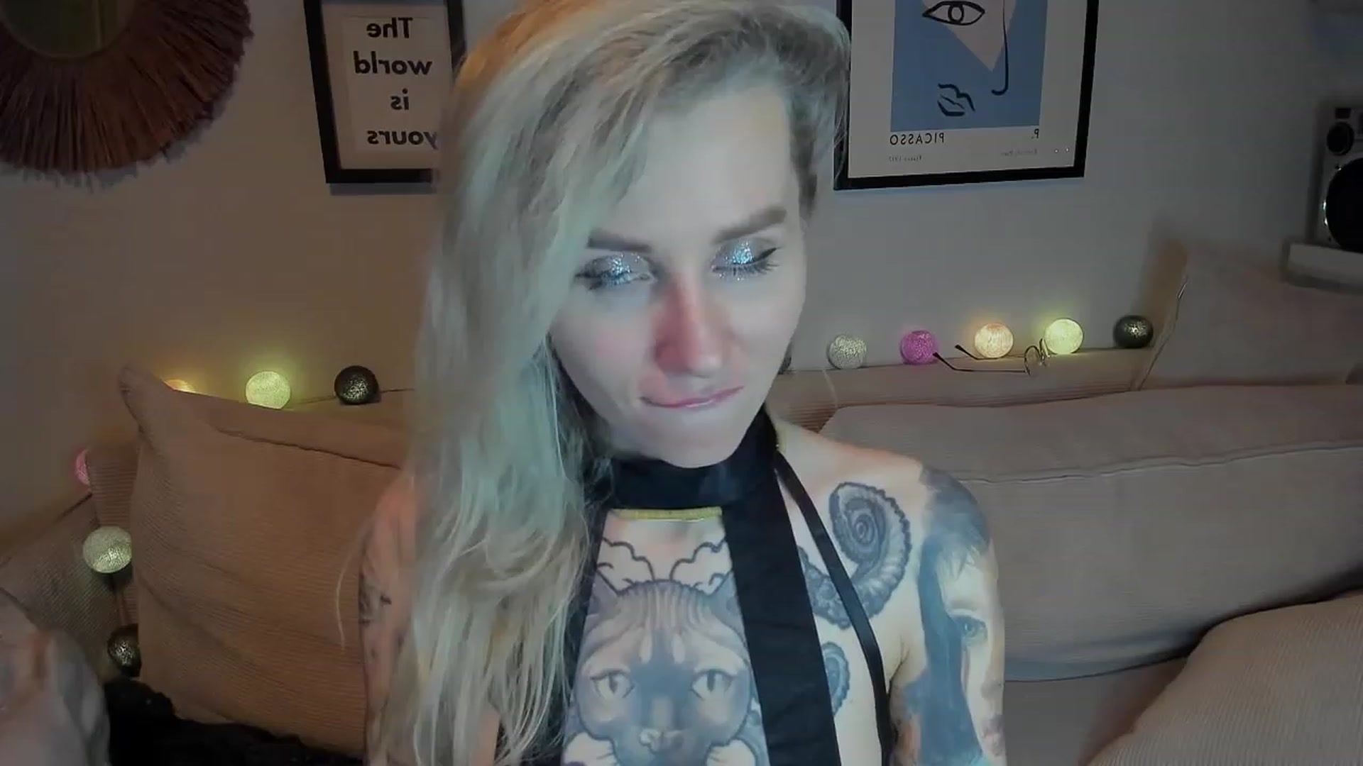 Gallery image thumbnail from Alexa_Smithhh's myfreecams stream on, 12/17/2023, 20:52 image 15 of 20