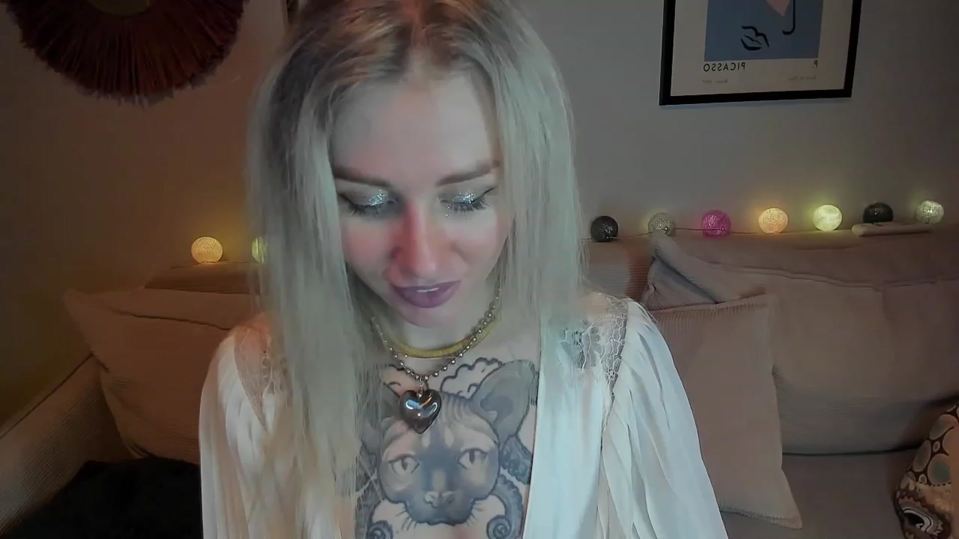 Gallery image thumbnail from Alexa_Smithhh's myfreecams stream on, 12/27/2023, 21:25 image 8 of 20