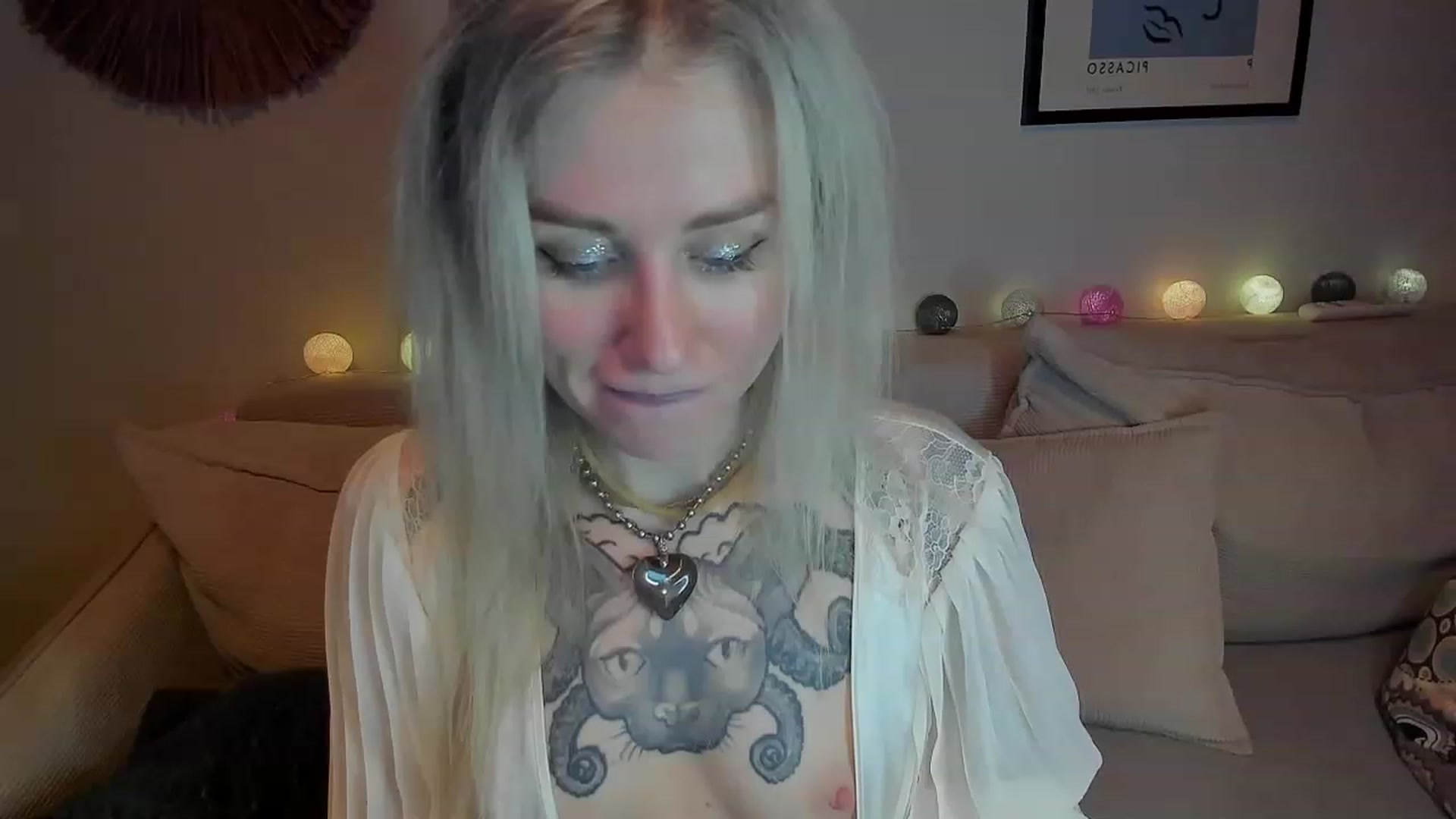 Gallery image thumbnail from Alexa_Smithhh's myfreecams stream on, 12/27/2023, 21:25 image 12 of 20