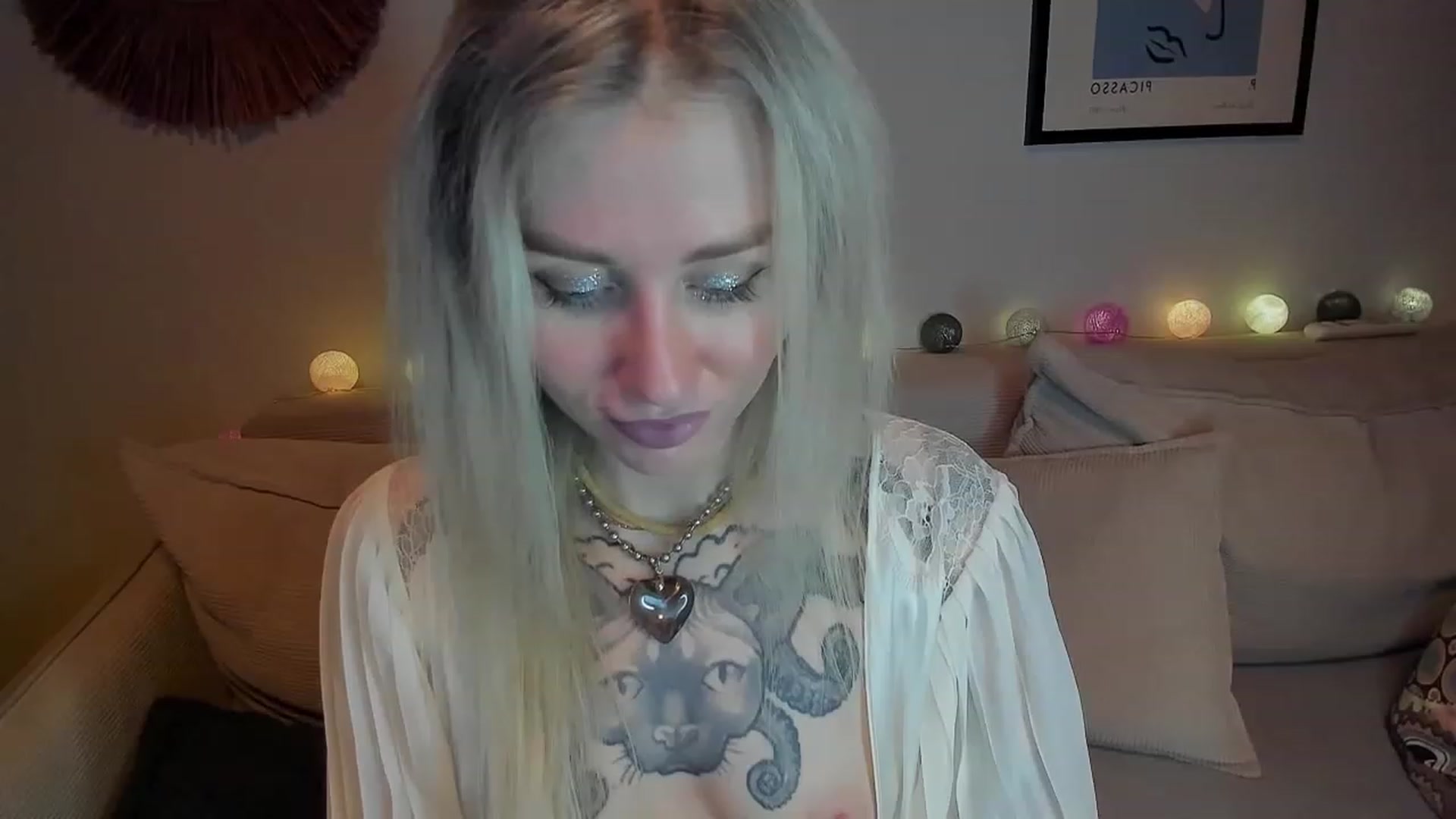 Gallery image thumbnail from Alexa_Smithhh's myfreecams stream on, 12/27/2023, 21:25 image 18 of 20