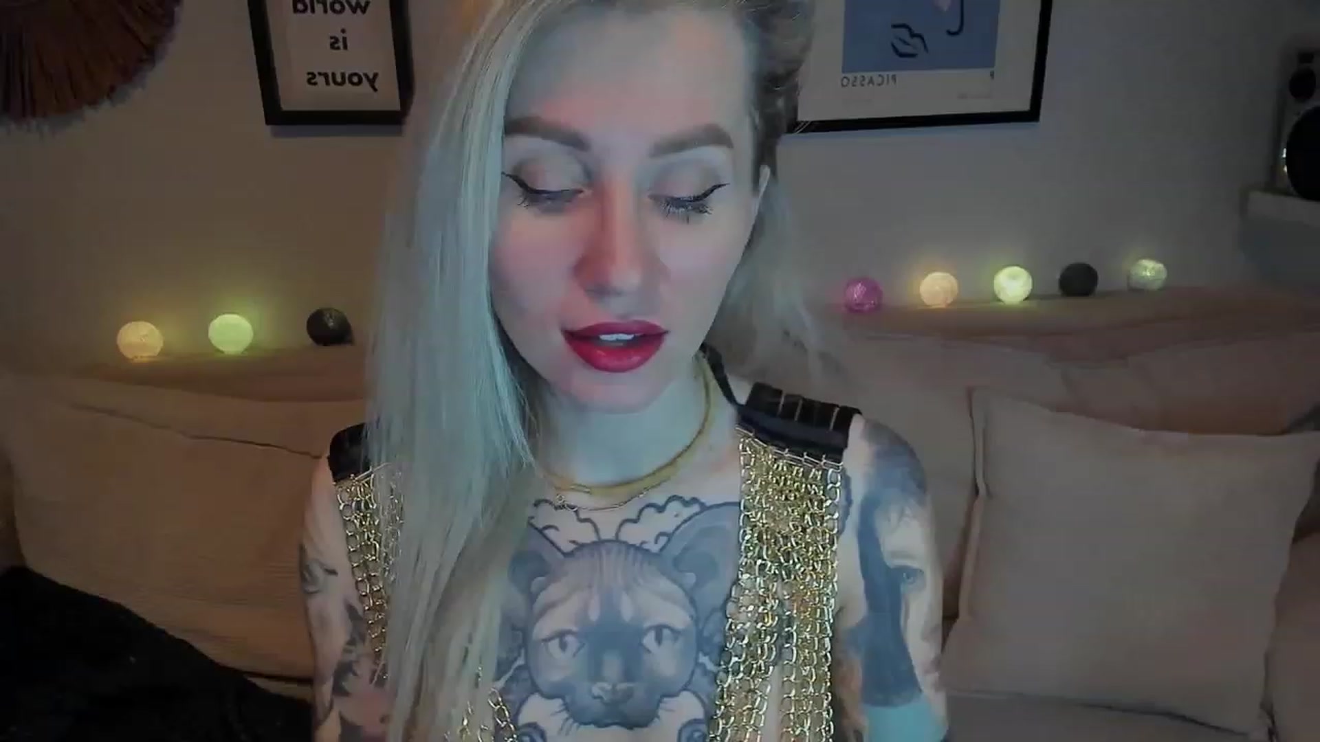 Gallery image thumbnail from Alexa_Smithhh's myfreecams stream on, 12/28/2023, 17:44 image 18 of 20