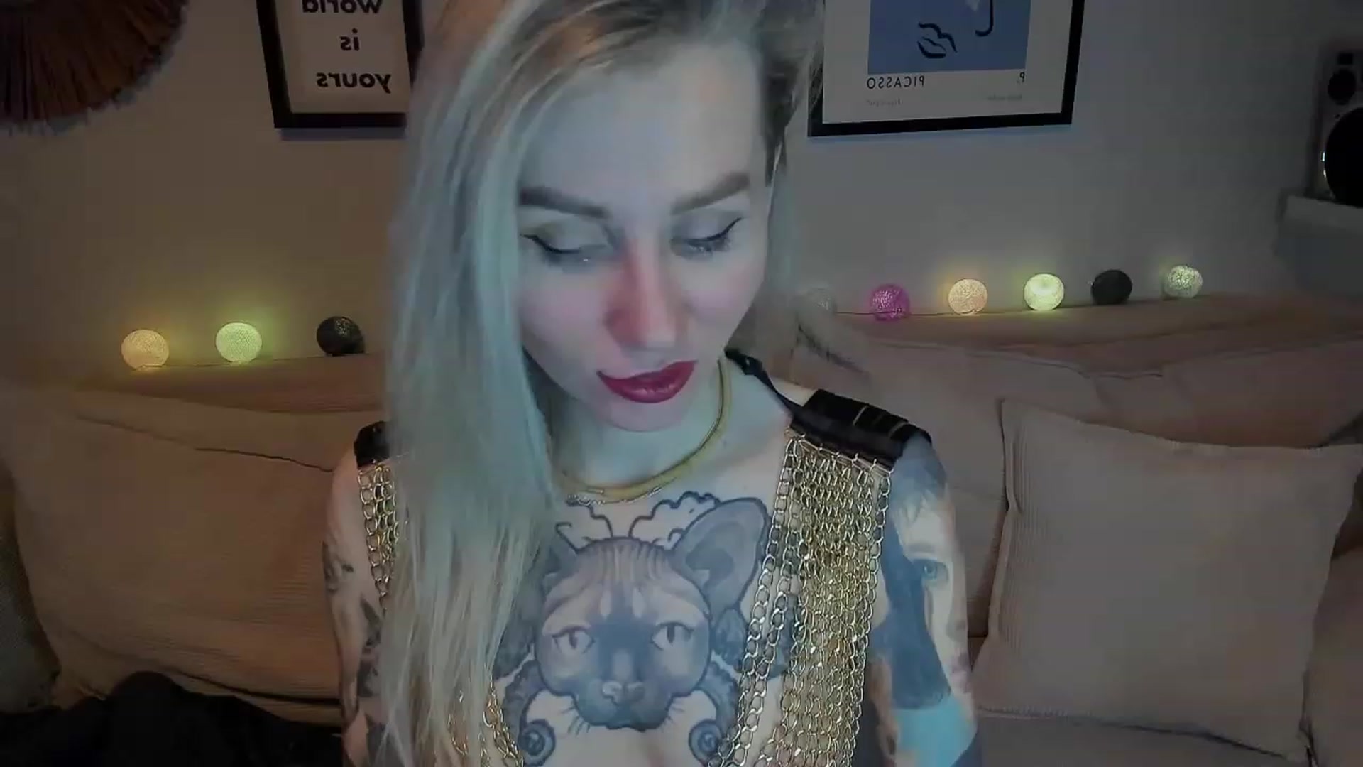 Gallery image thumbnail from Alexa_Smithhh's myfreecams stream on, 12/28/2023, 17:44 image 15 of 20