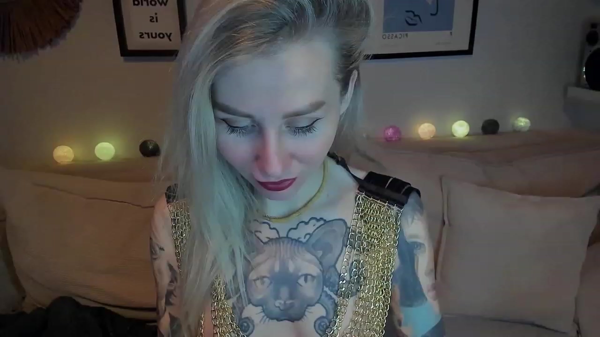 Gallery image thumbnail from Alexa_Smithhh's myfreecams stream on, 12/28/2023, 17:44 image 12 of 20