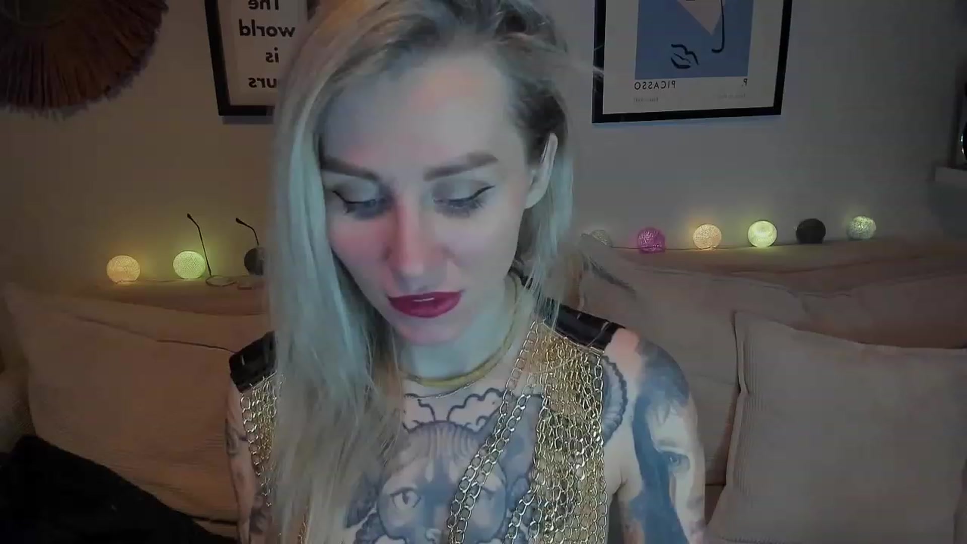 Gallery image thumbnail from Alexa_Smithhh's myfreecams stream on, 12/28/2023, 18:57 image 11 of 20