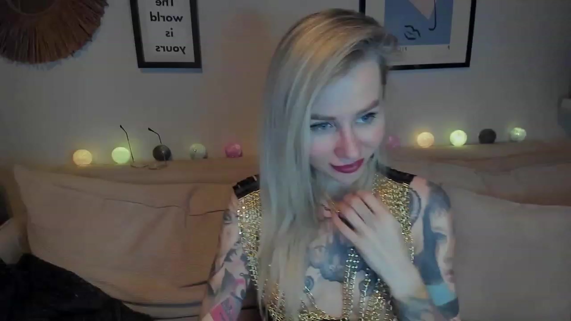 Gallery image thumbnail from Alexa_Smithhh's myfreecams stream on, 12/28/2023, 18:57 image 14 of 20