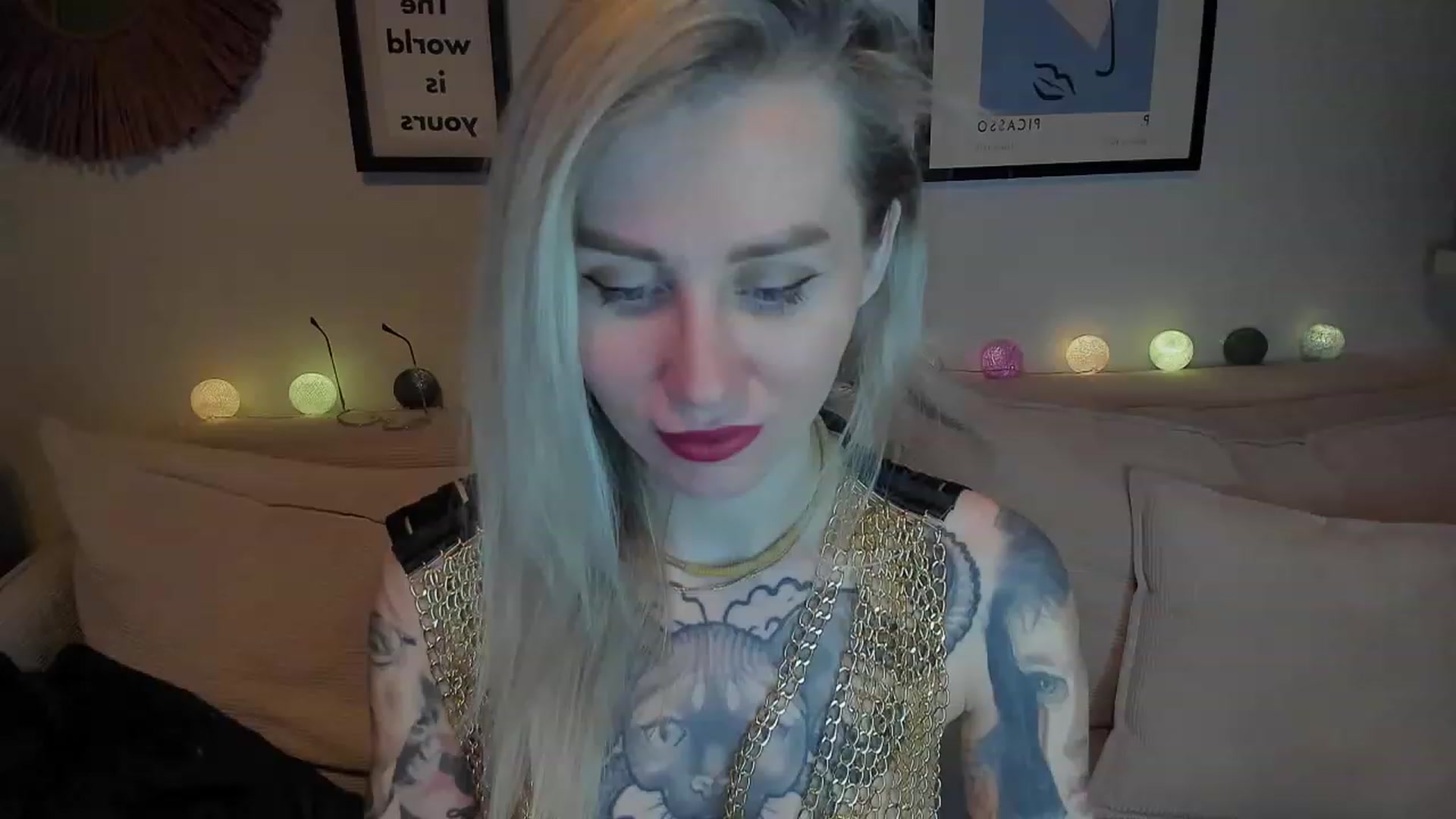 Gallery image thumbnail from Alexa_Smithhh's myfreecams stream on, 12/28/2023, 18:57 image 12 of 20