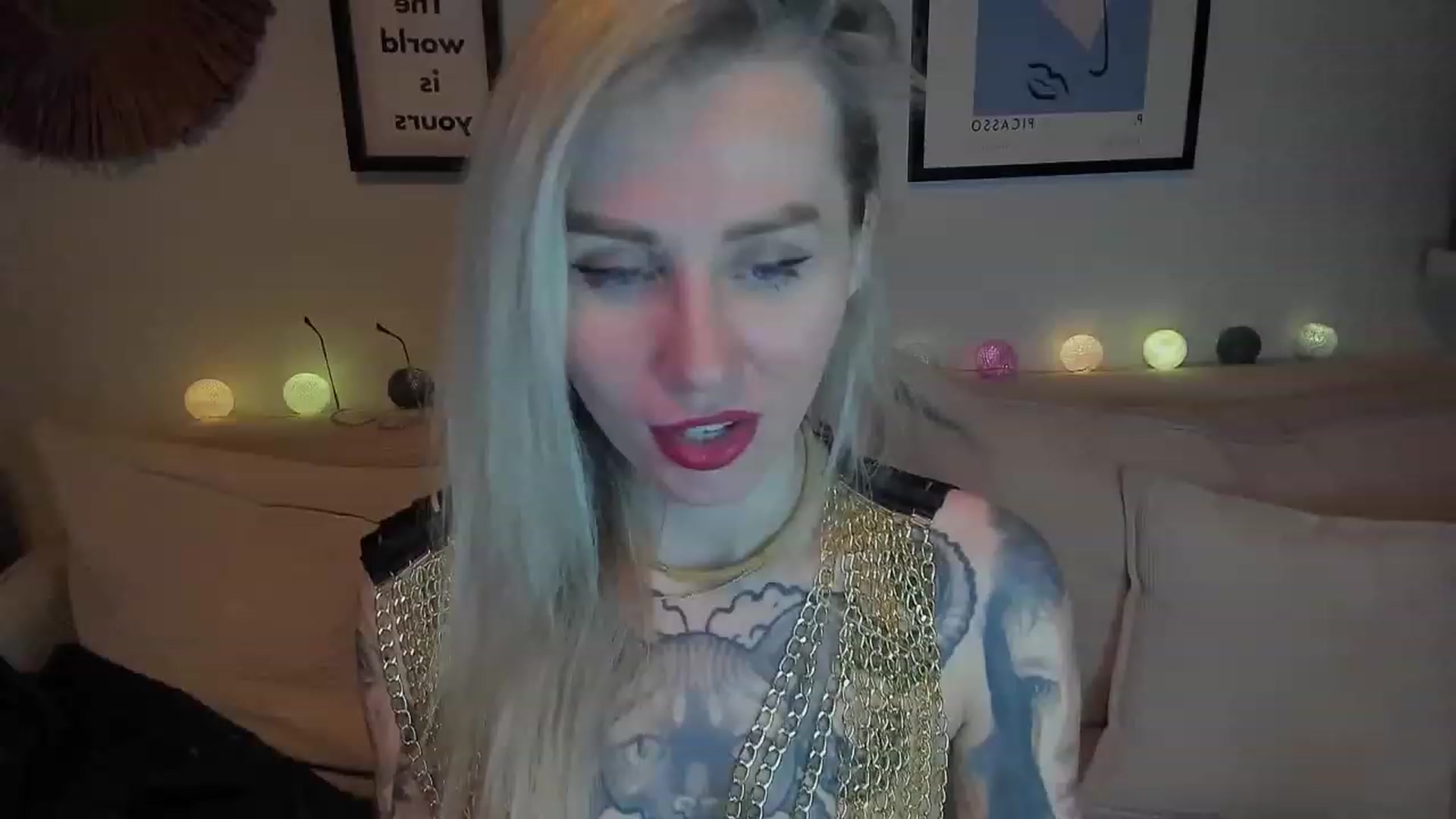 Gallery image thumbnail from Alexa_Smithhh's myfreecams stream on, 12/28/2023, 18:57 image 13 of 20