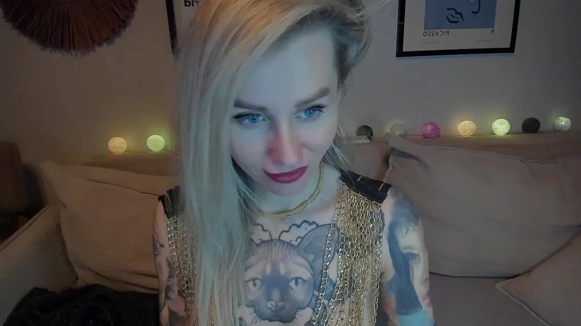 Gallery image thumbnail from Alexa_Smithhh's myfreecams stream on, 12/28/2023, 22:53 image 15 of 20