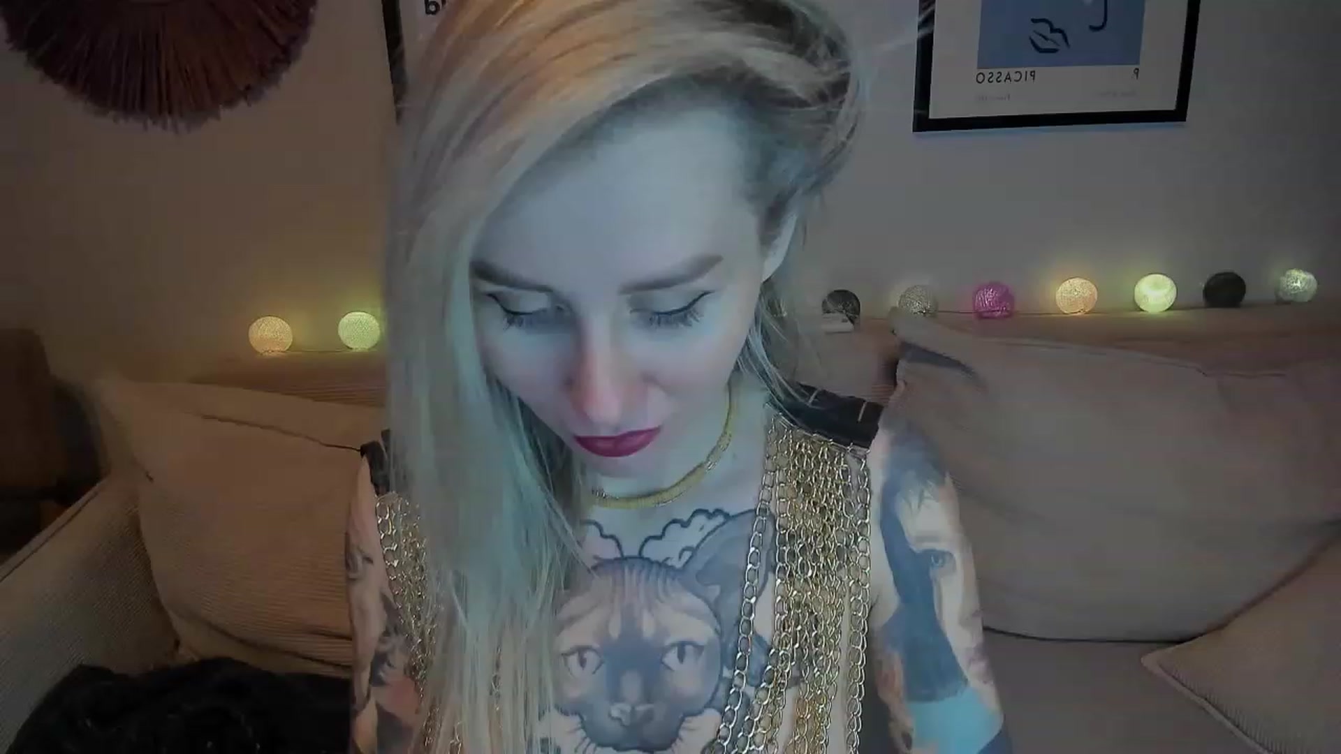 Gallery image thumbnail from Alexa_Smithhh's myfreecams stream on, 12/28/2023, 22:53 image 16 of 20