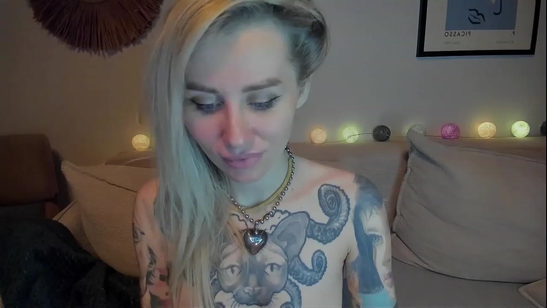 Gallery image thumbnail from Alexa_Smithhh's myfreecams stream on, 12/29/2023, 21:44 image 16 of 20