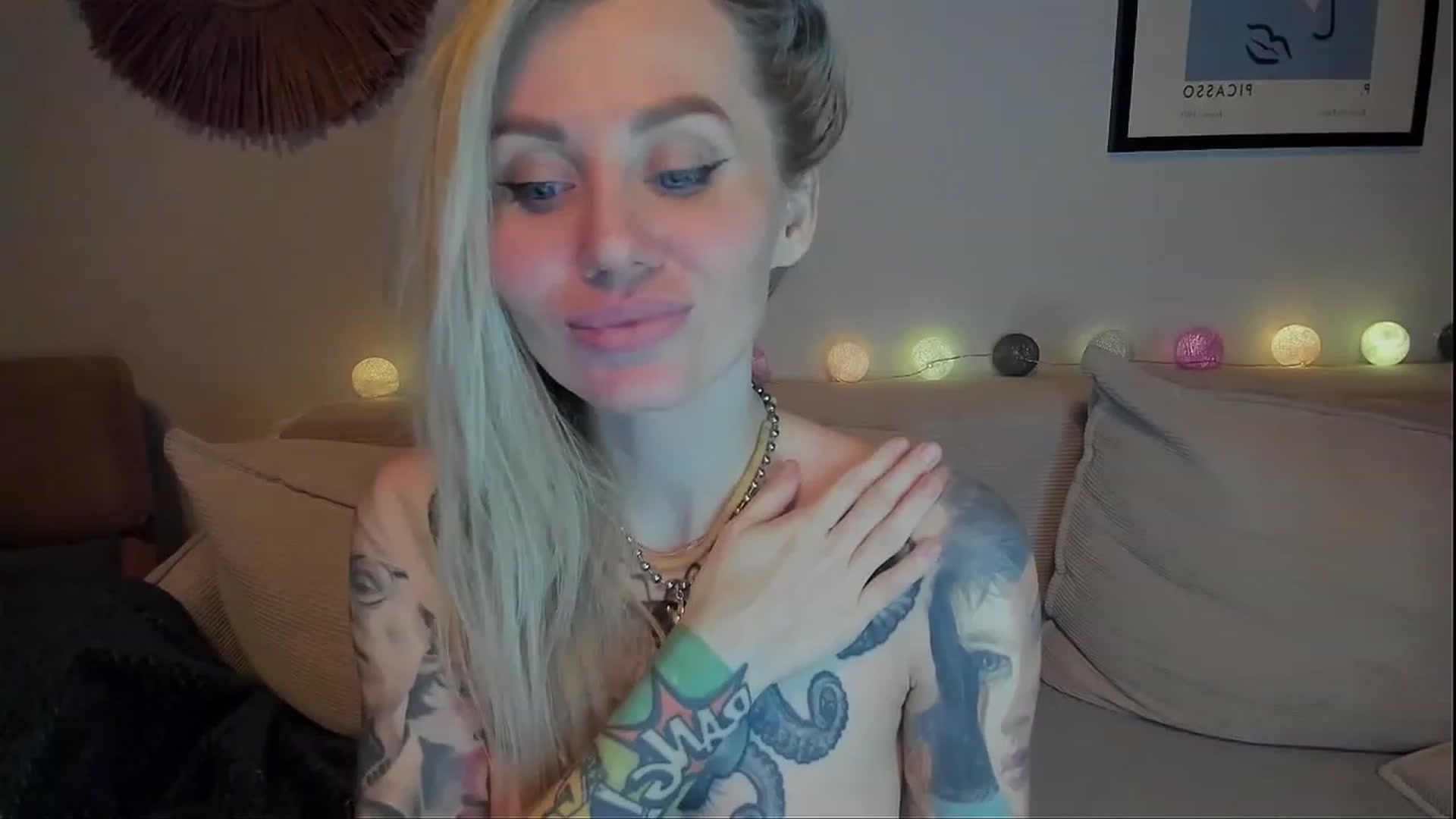 Gallery image thumbnail from Alexa_Smithhh's myfreecams stream on, 12/29/2023, 21:44 image 11 of 20