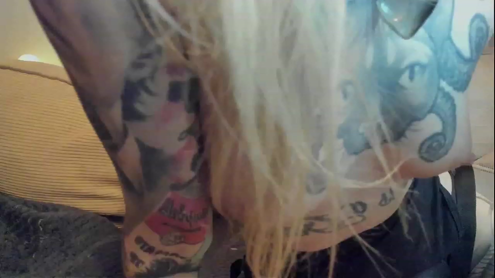 Gallery image thumbnail from Alexa_Smithhh's myfreecams stream on, 12/29/2023, 21:44 image 7 of 20